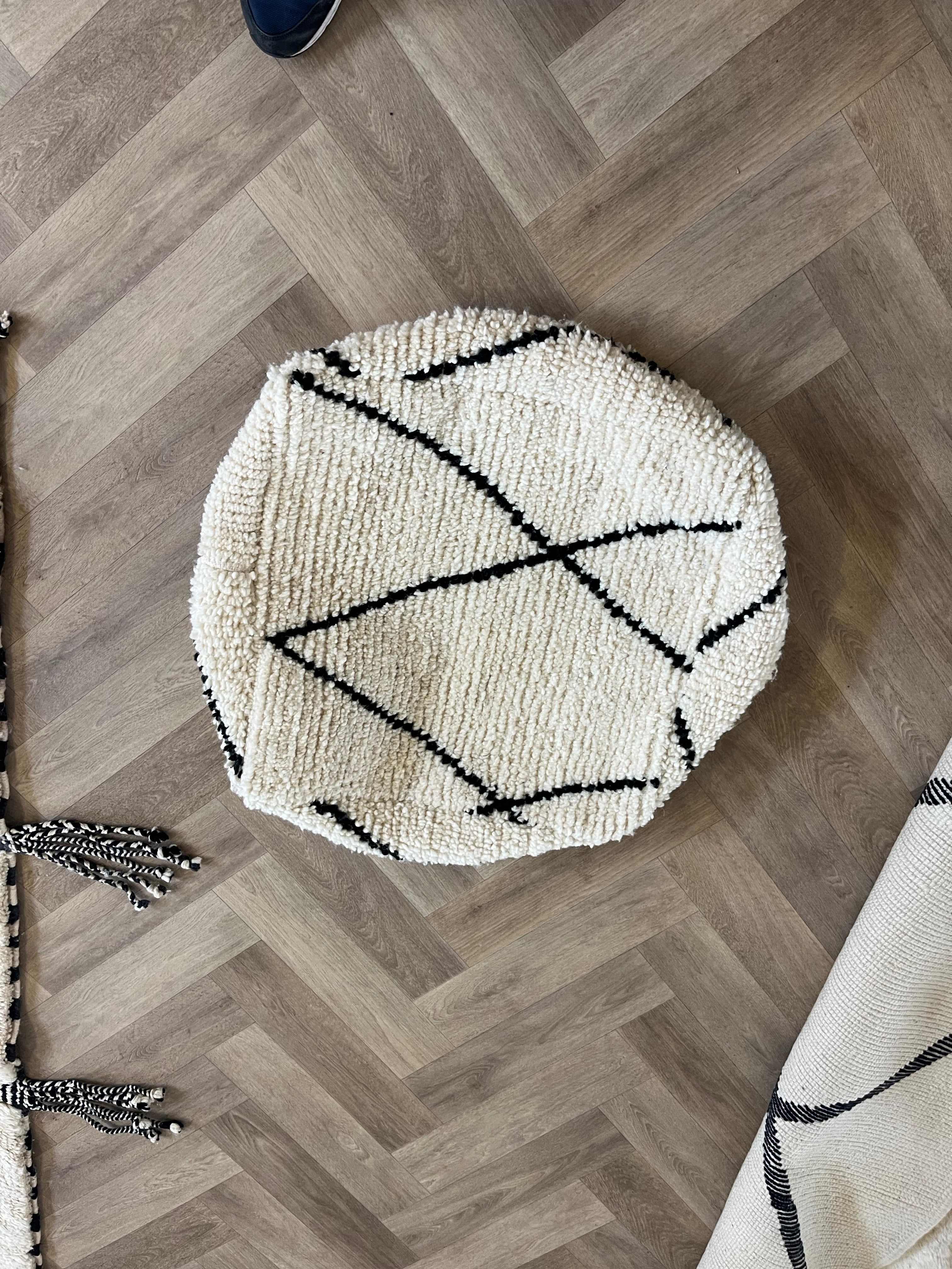 Moroccan pouf, colorful Berber pouf - 60 x 60 cm - n°38