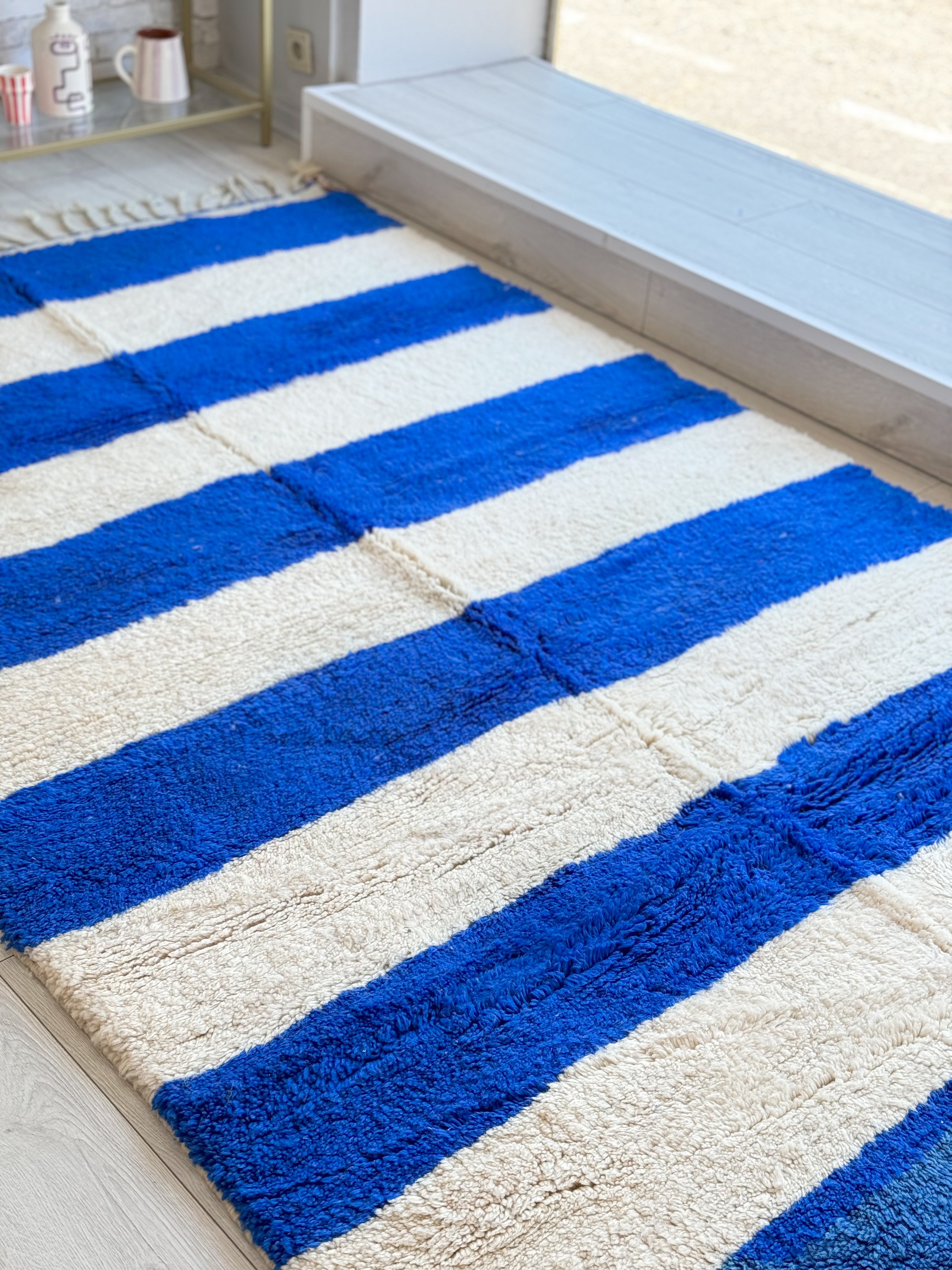 Blauer Berberteppich Majorelle, farbenfroher Beni Ouarain – Nr. 682