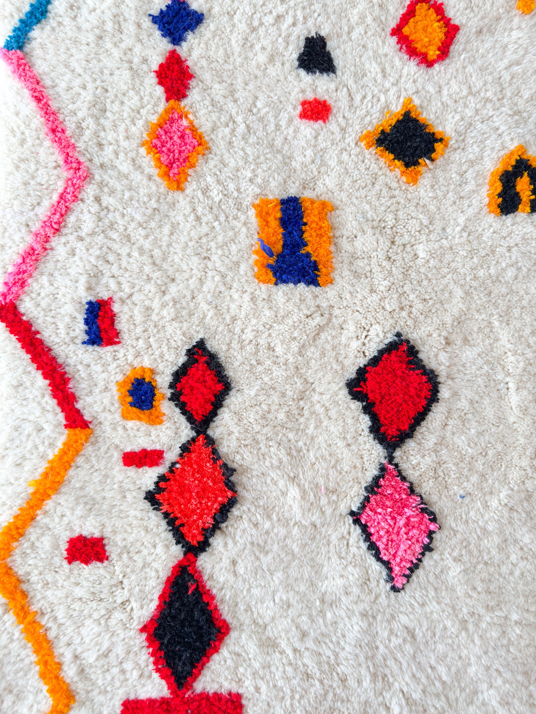 Tapis berbère coloré 119 x 195 cm - n°1947