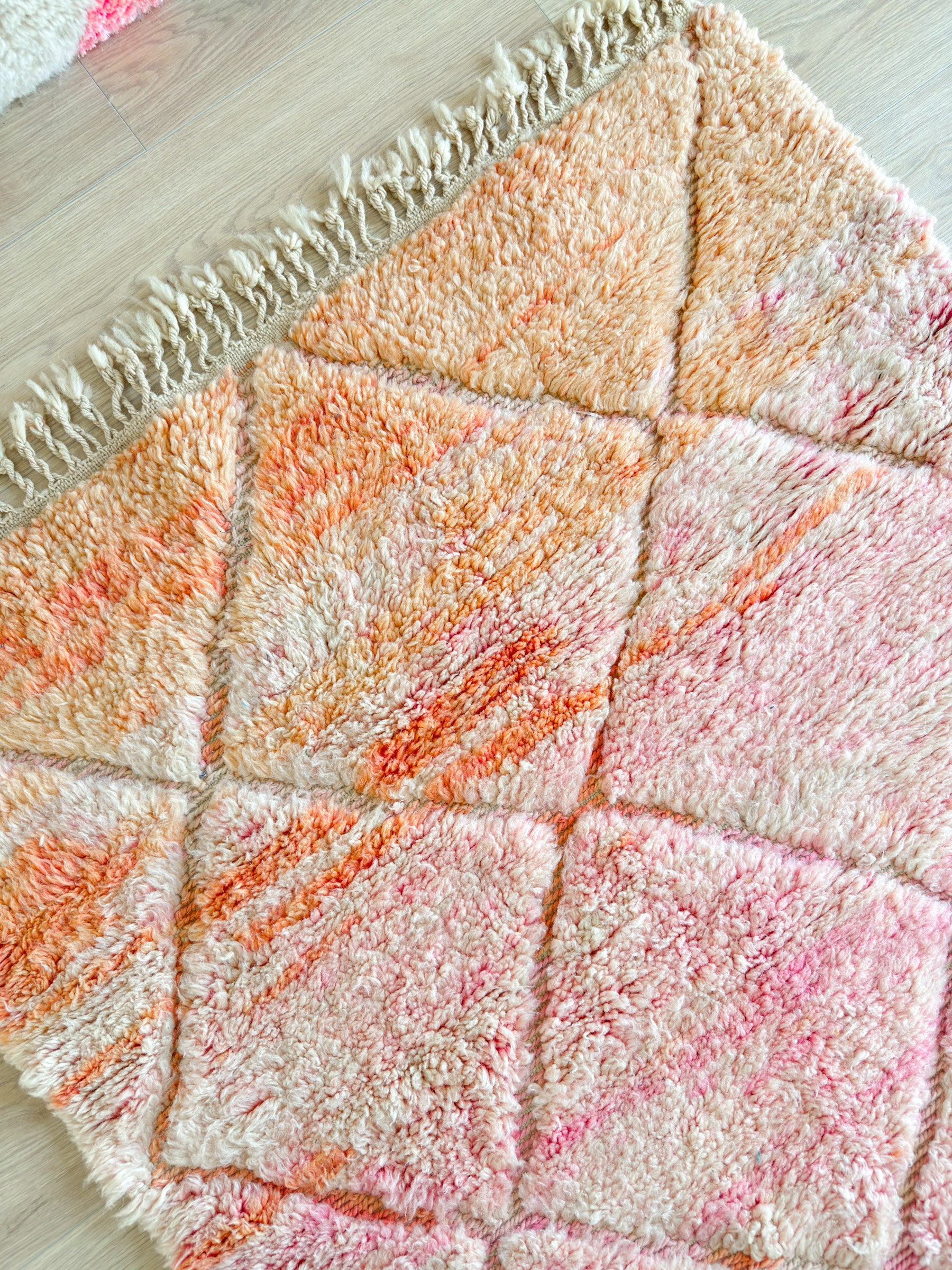 Colorful Berber rug 114 x 165 cm - no. 2086