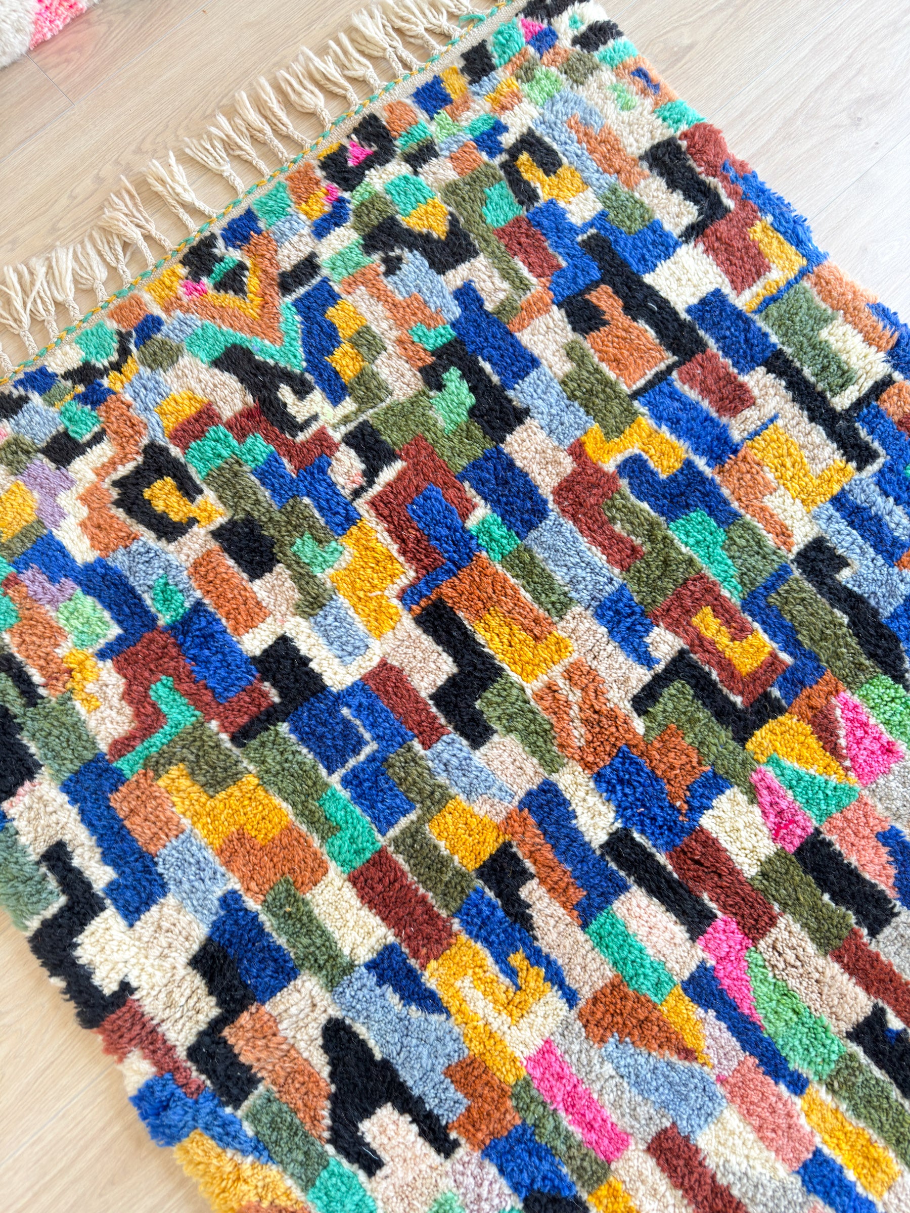 Farbenfroher Berberteppich 127 x 230 cm - Nr. 2071