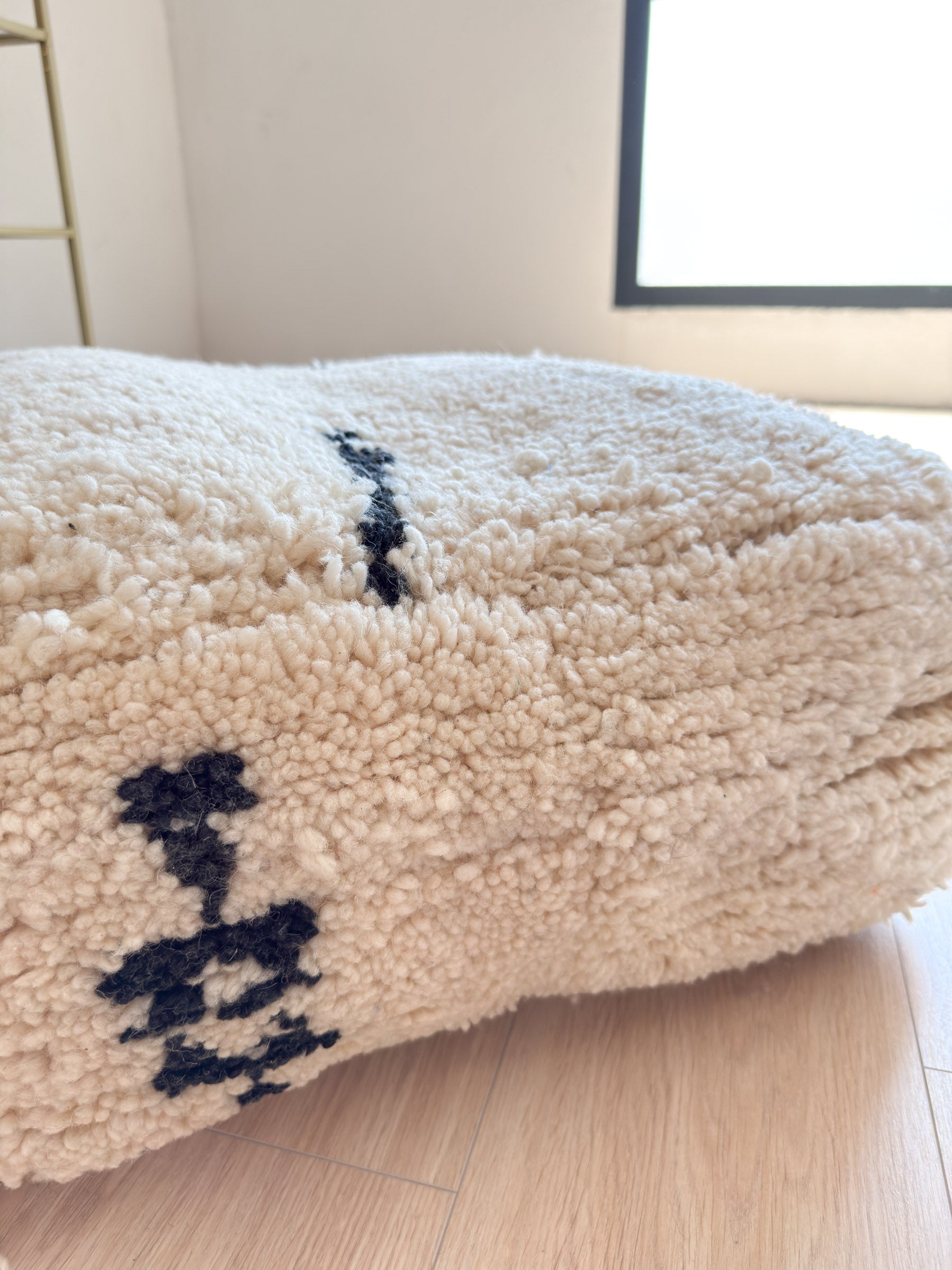 Moroccan pouf, colorful Berber pouf - 60 x 60 cm - n°37