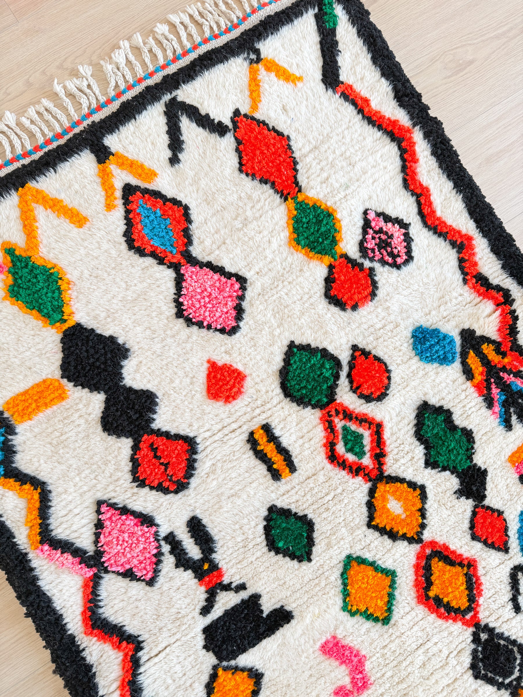 Tapis berbère coloré 102 x 166 cm - n°2344
