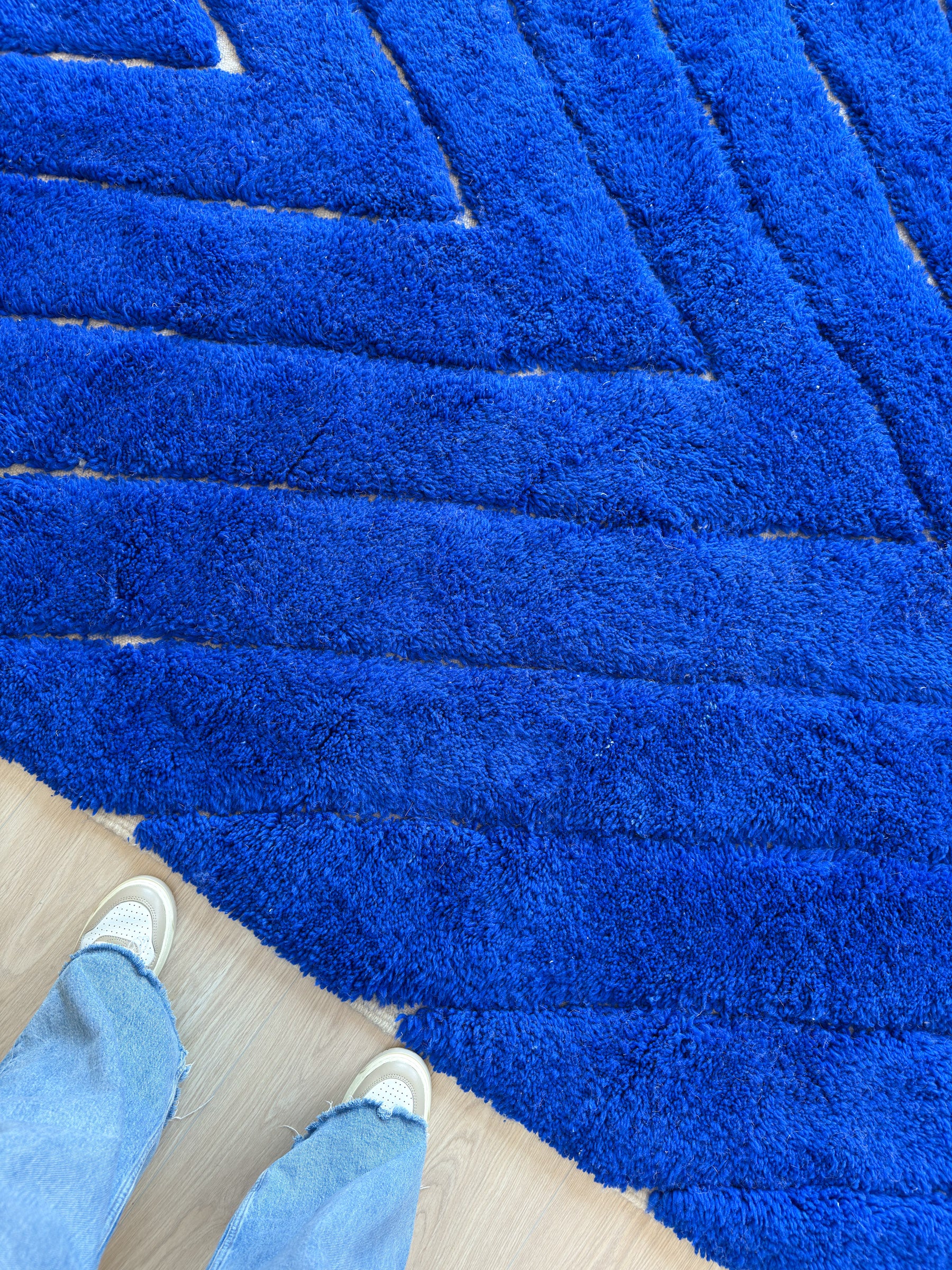 Blauer Berberteppich Majorelle, farbenfroher Beni Ouarain – Nr. 682
