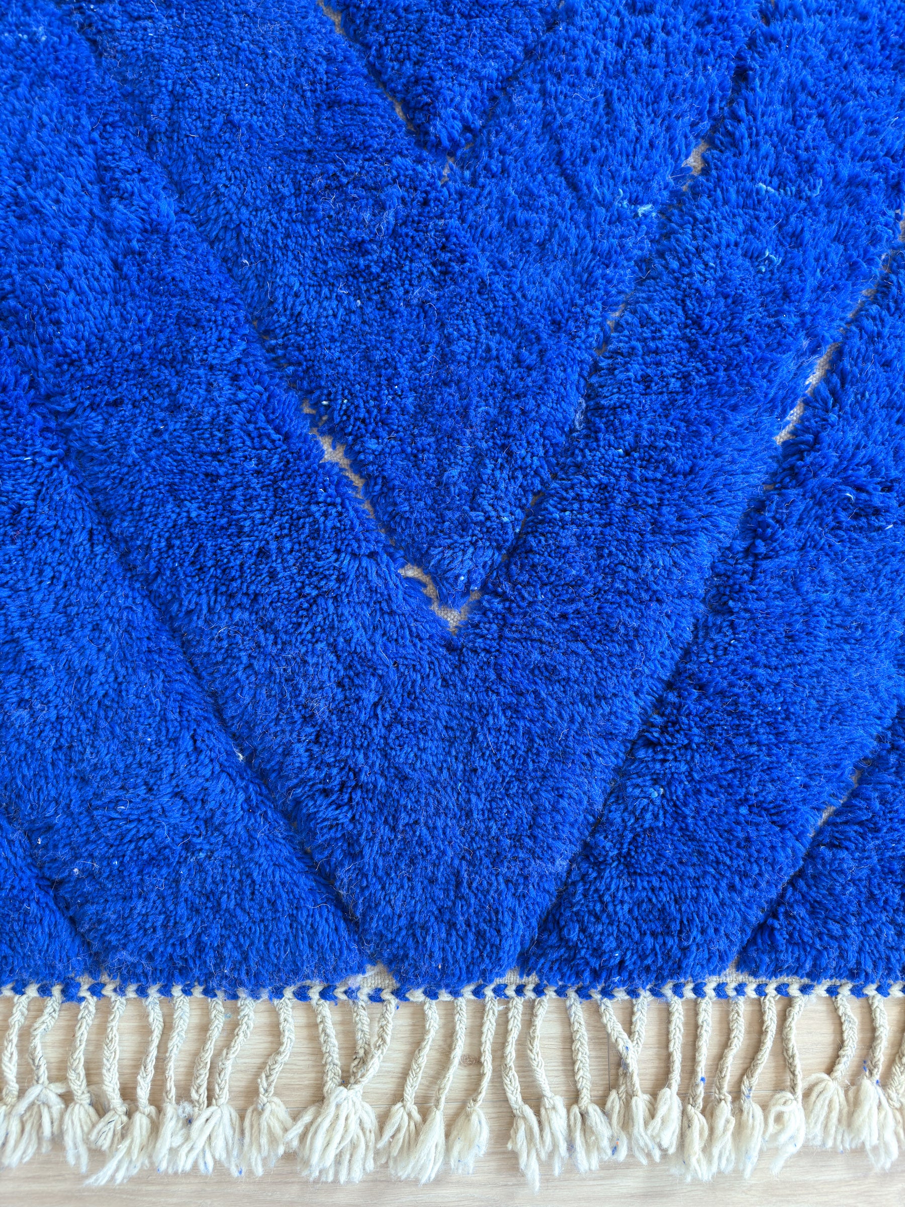 Blauer Berberteppich Majorelle, farbenfroher Beni Ouarain – Nr. 682