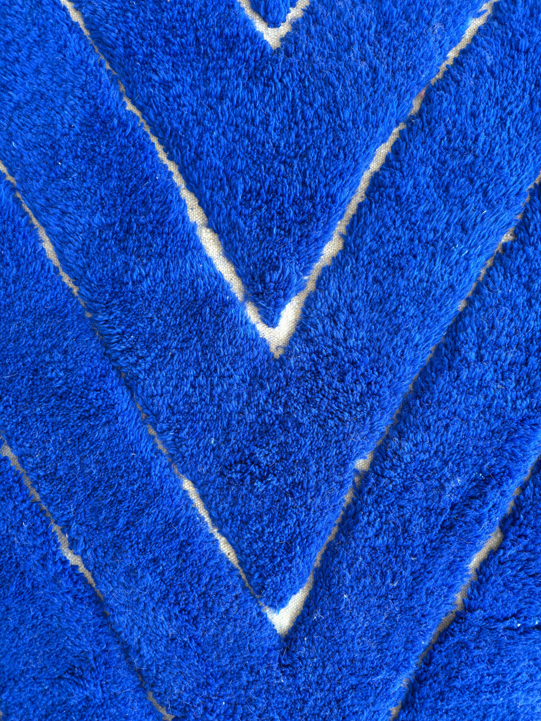 Blauer Berberteppich Majorelle, farbenfroher Beni Ouarain – Nr. 682
