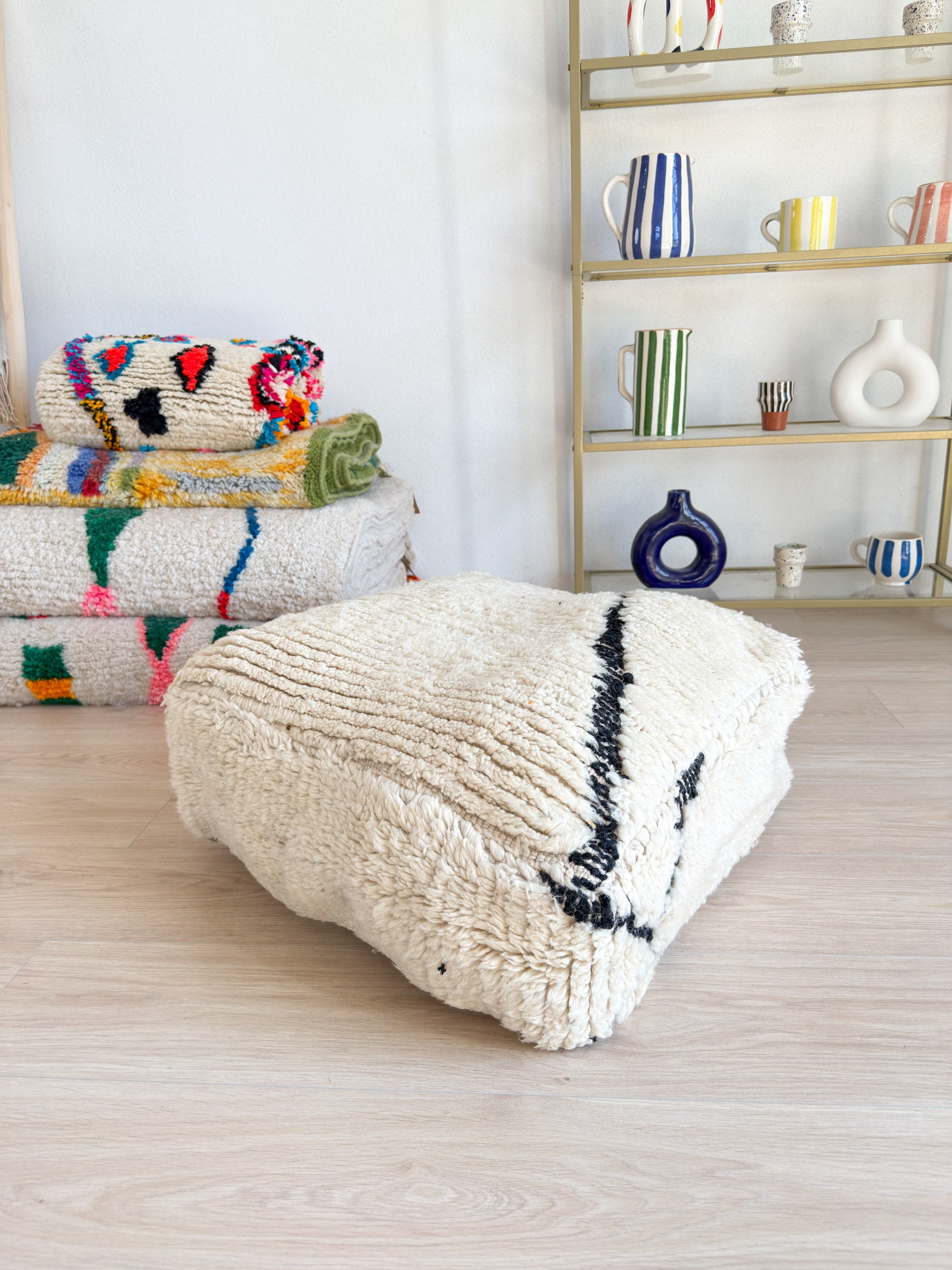 Marokkanischer Pouf, bunter Berber-Pouf - 60 x 60 cm - Nr. 65