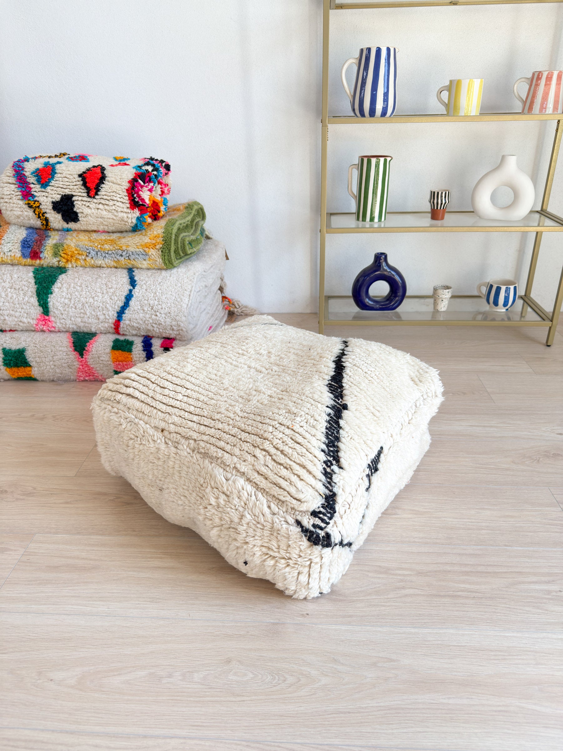Marokkanischer Pouf, bunter Berber-Pouf - 60 x 60 cm - Nr. 65
