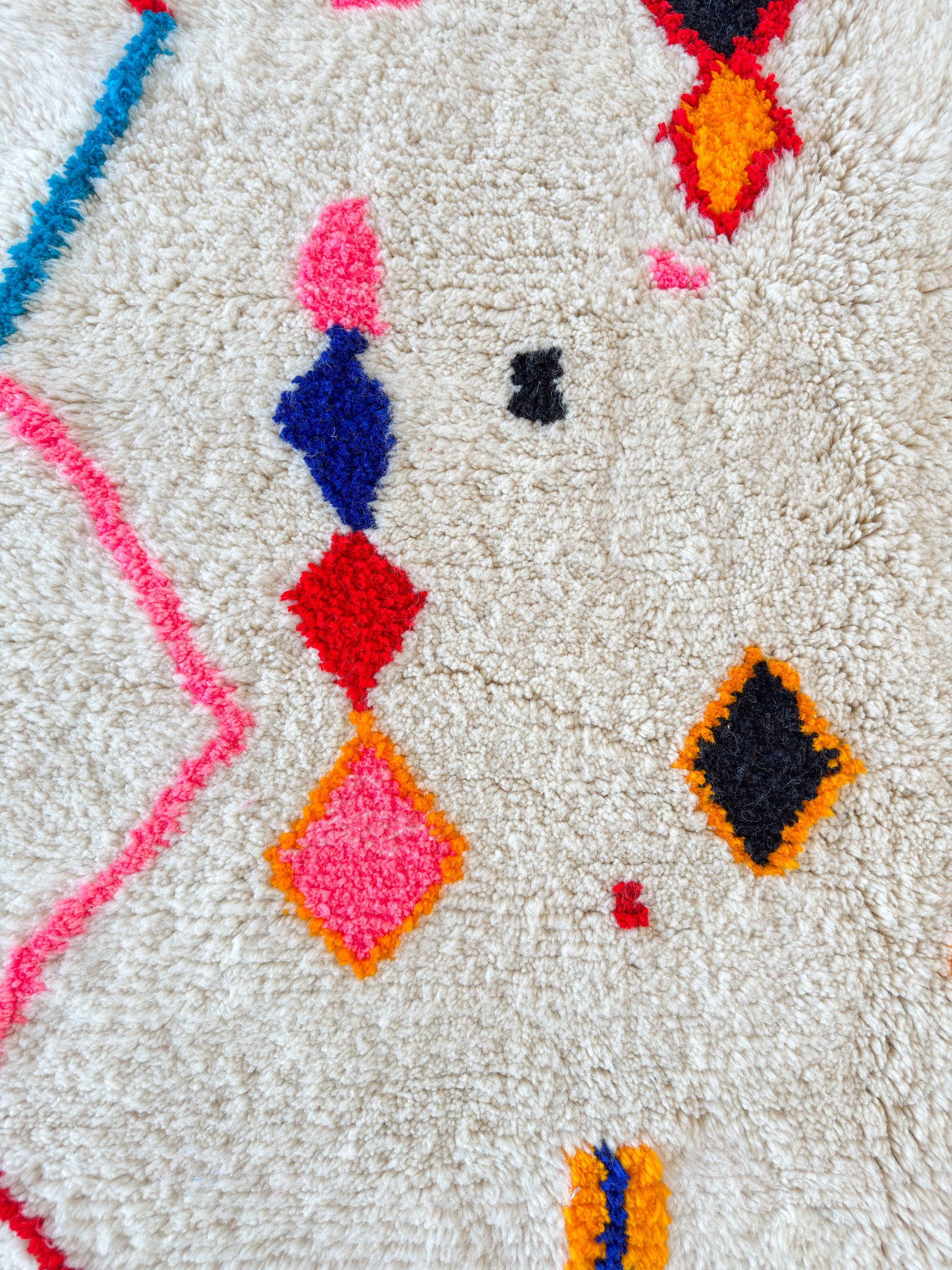 Farbenfroher Berberteppich 138 x 266 cm - Nr. 2044