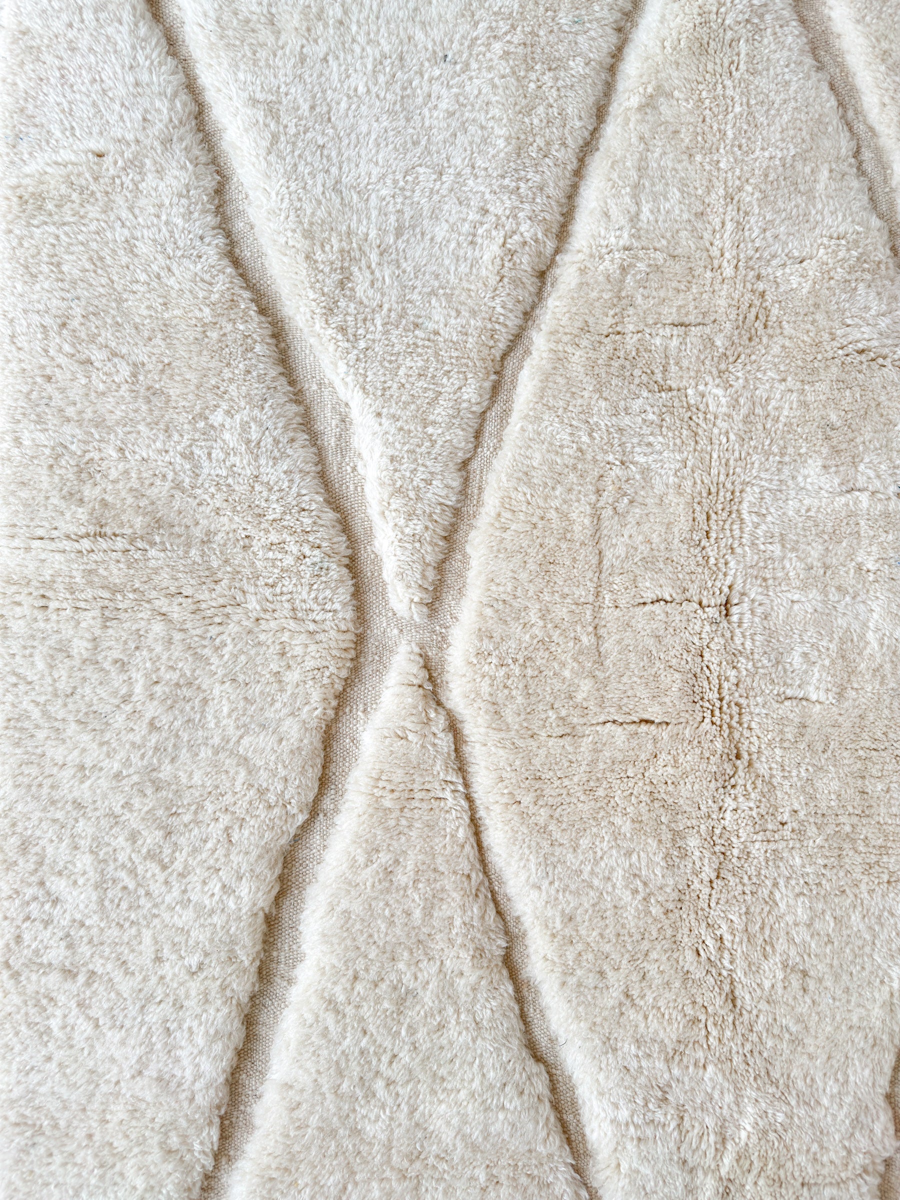 White Berber rug - No. 2317