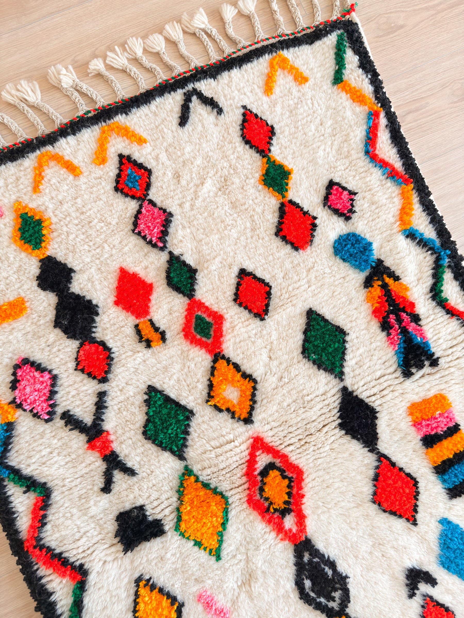 Tapis berbère coloré 104 x 170 cm - n°2444