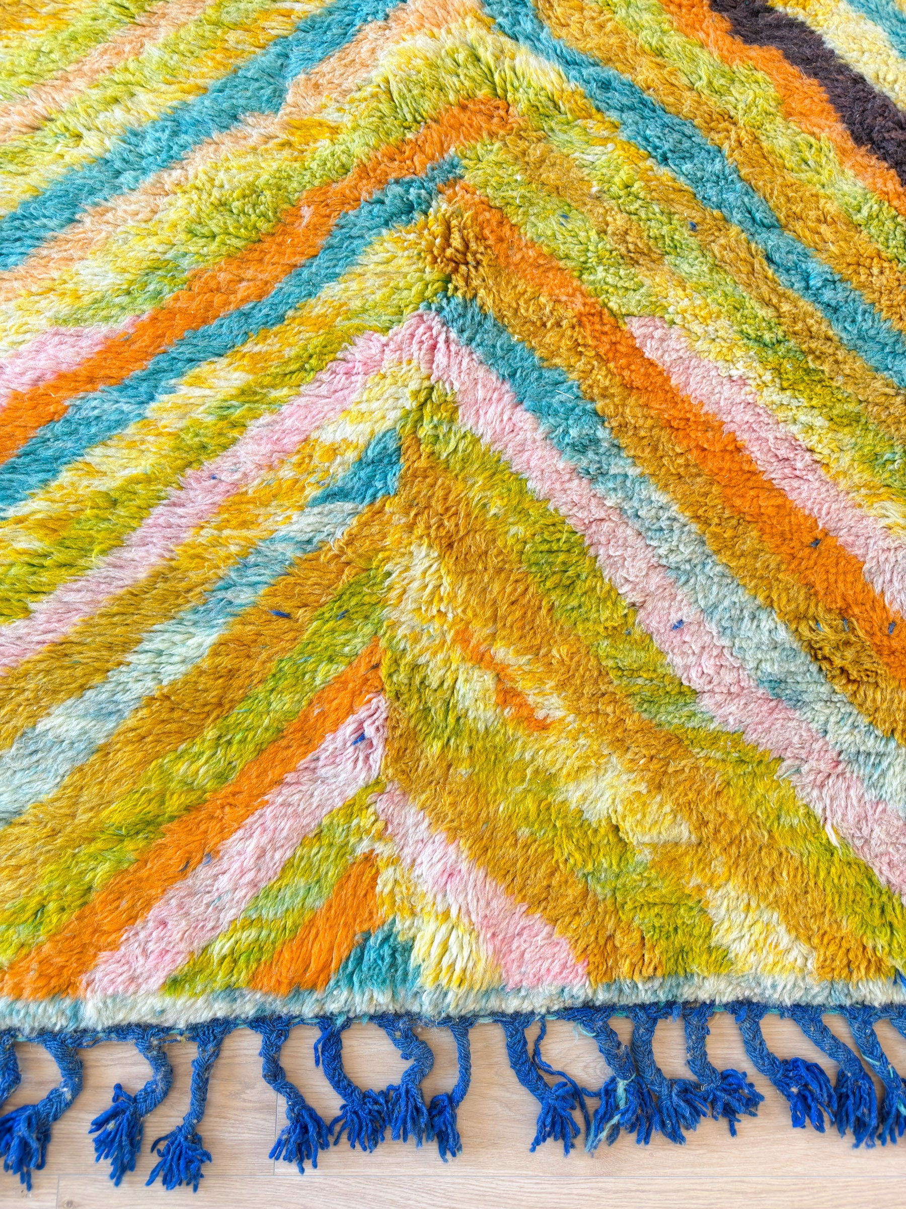 Colorful Berber rug 210 x 320 cm - no. 2099