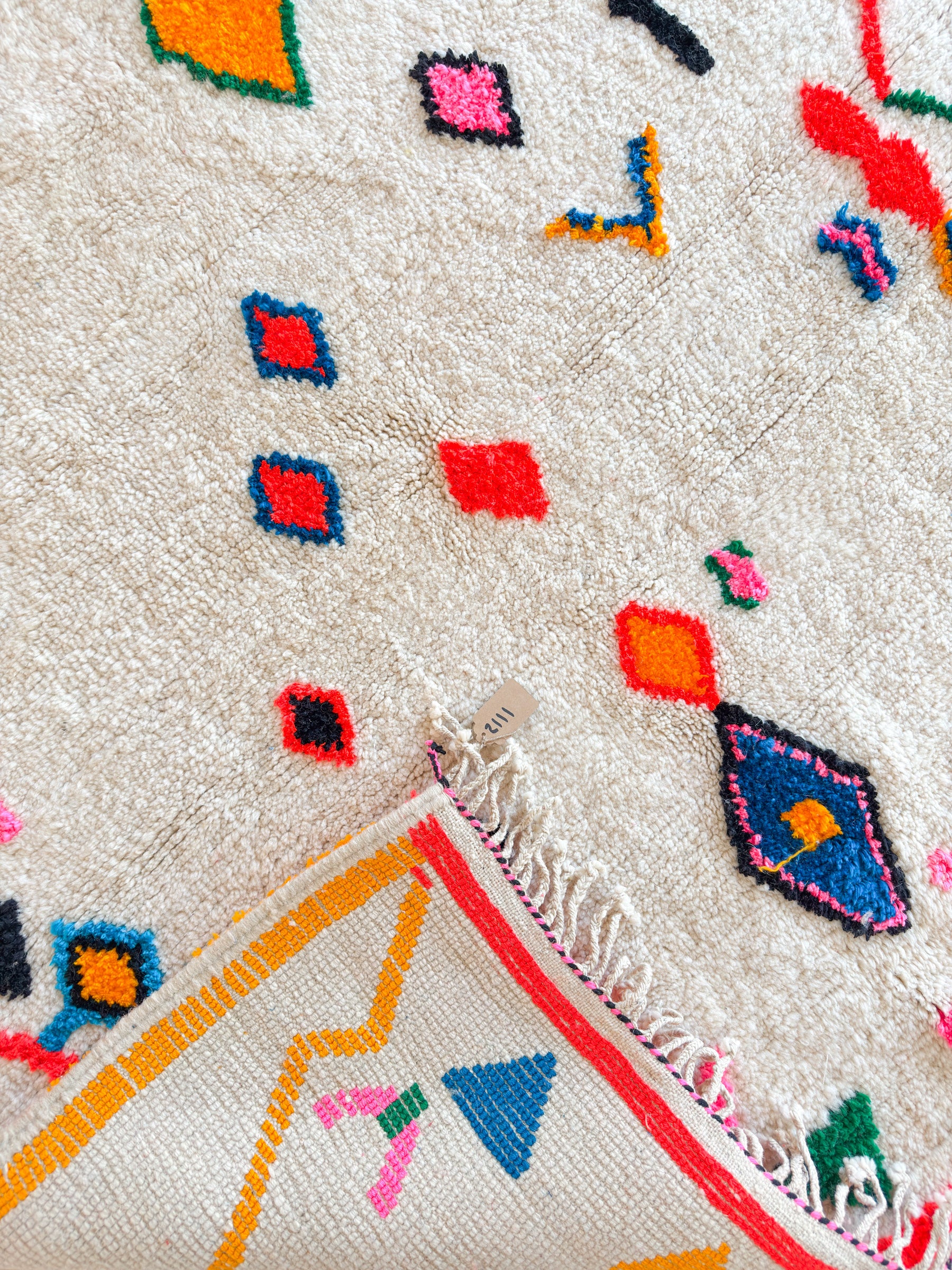 Colorful Berber rug 182 x 213 cm - n°2111