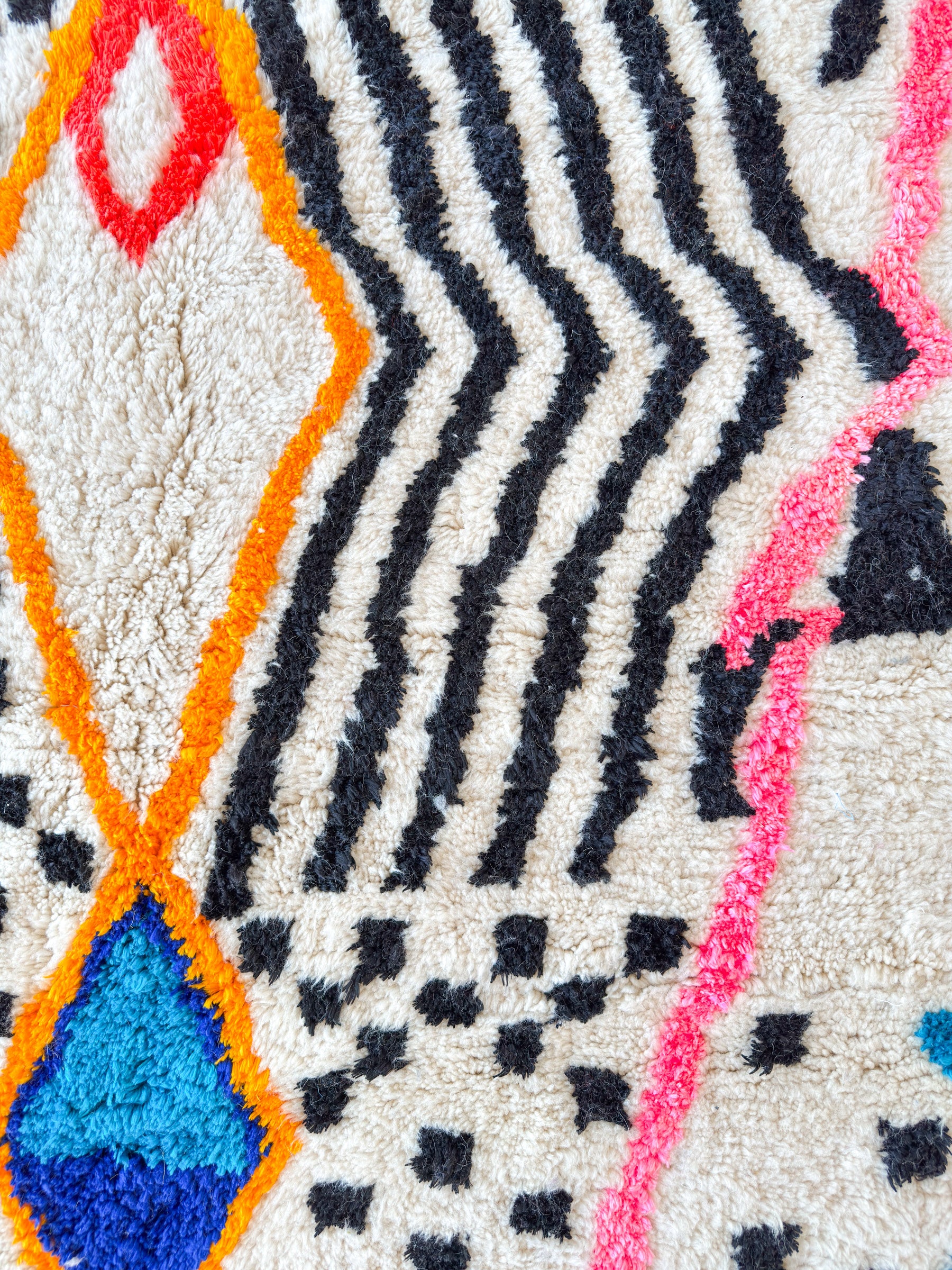 Colorful Berber rug 206 x 328 cm - no. 2187