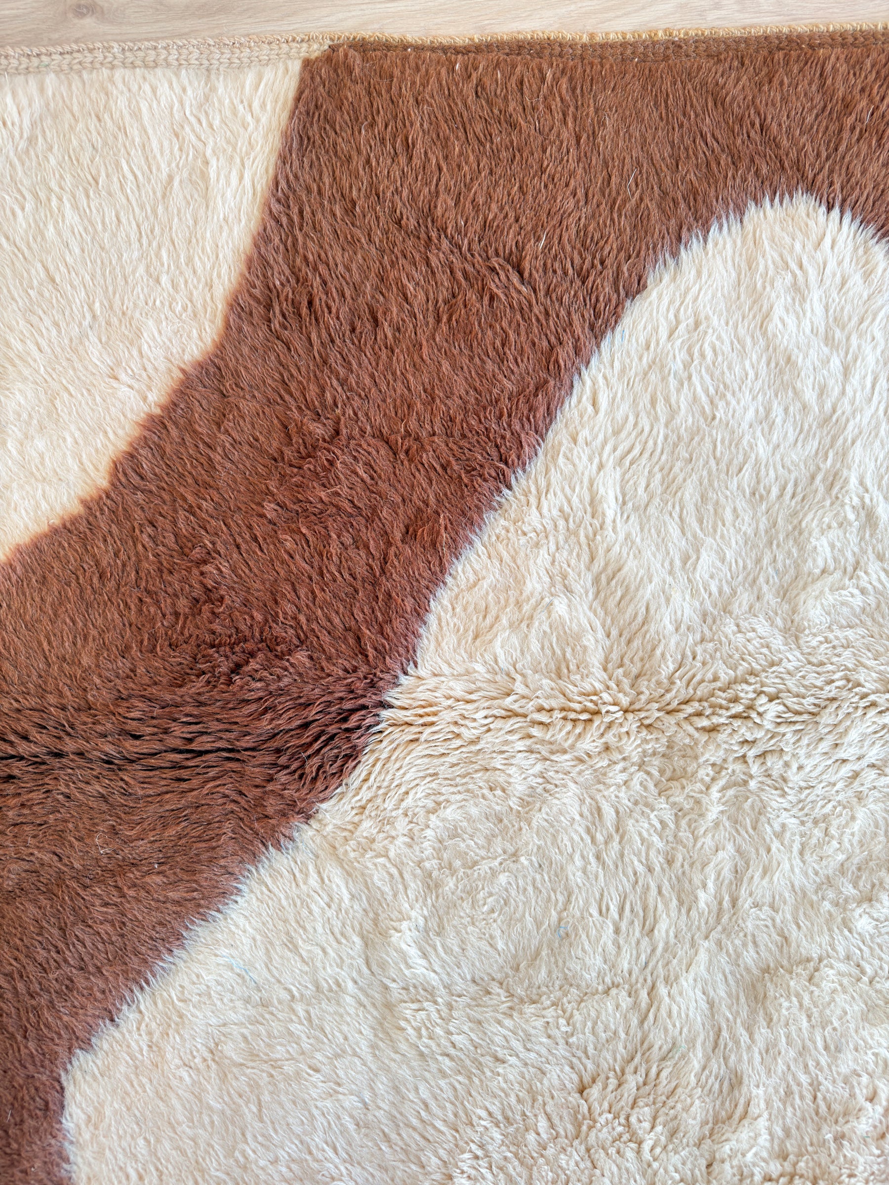 Luxurious Beni M’rirt Rug 201 x 267 cm / 6.6 x 8.8 ft - n°1405