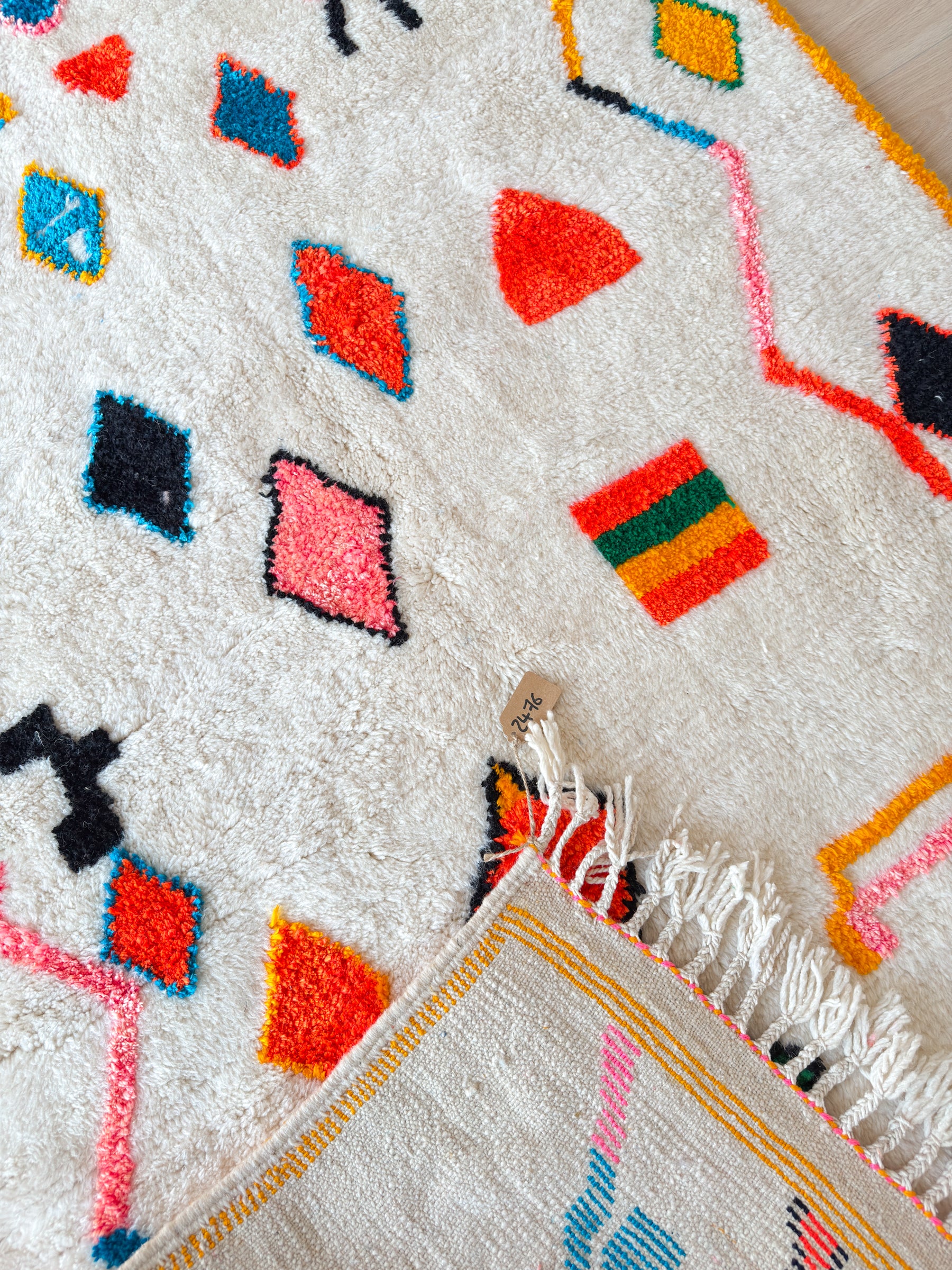 Tapis berbère coloré 143 x 263 cm - n°2476