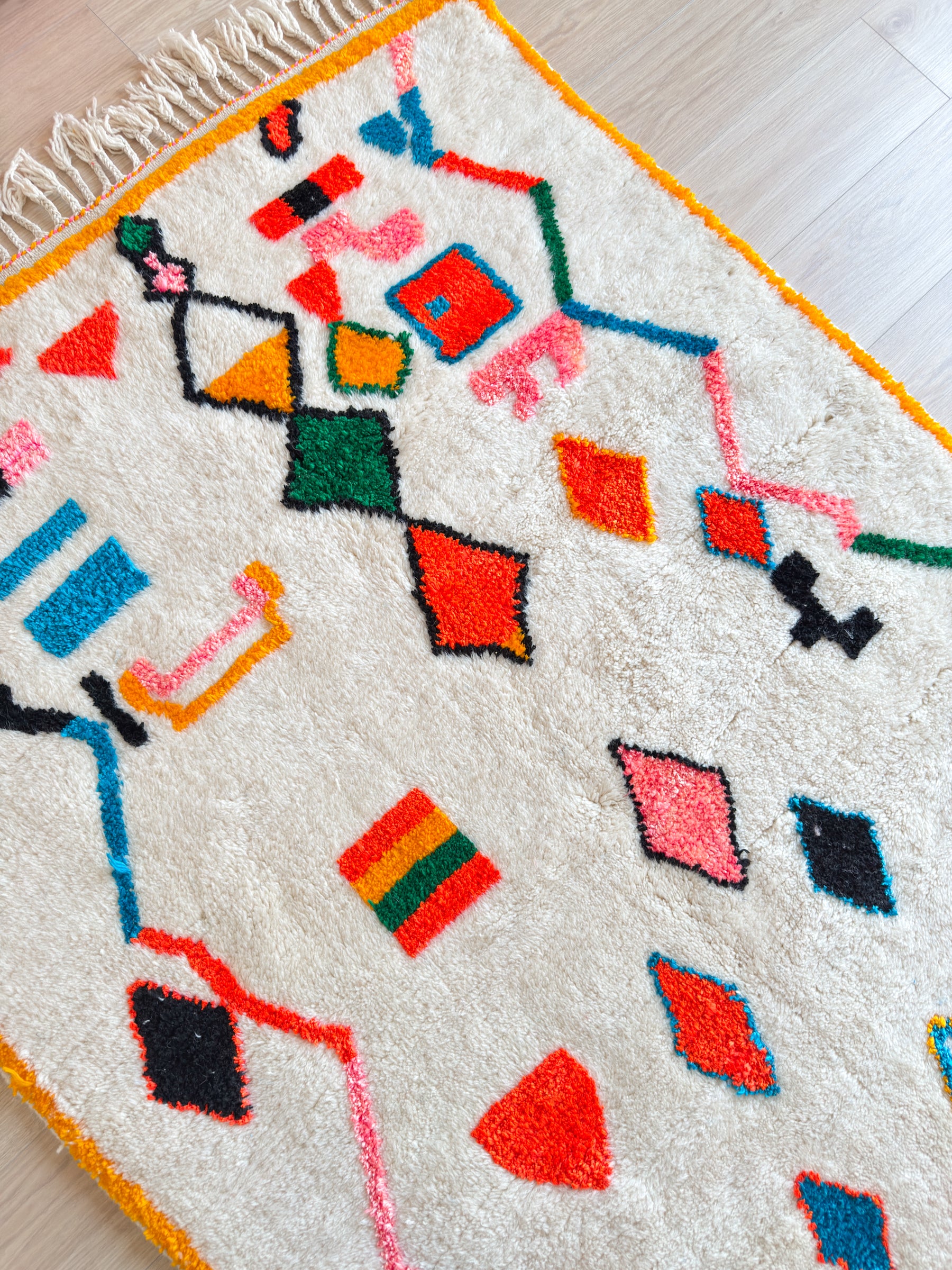 Tapis berbère coloré 143 x 263 cm - n°2476