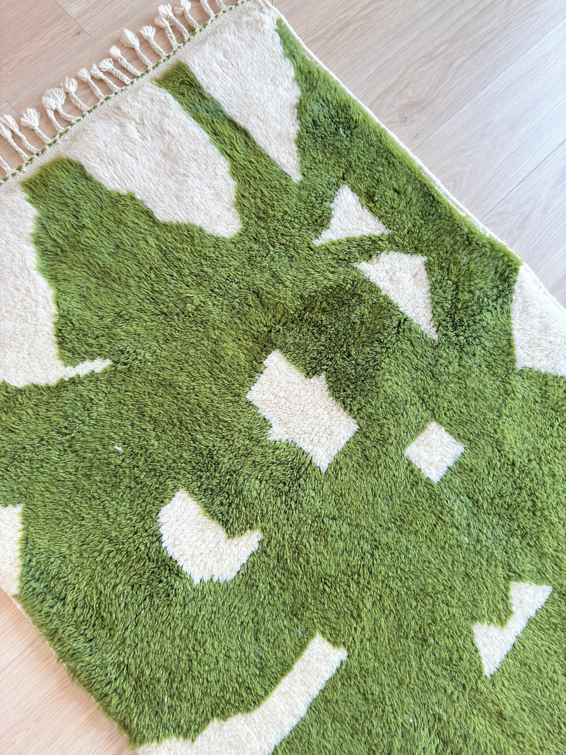 Colorful Berber rug 107 x 167 cm - No. 2513