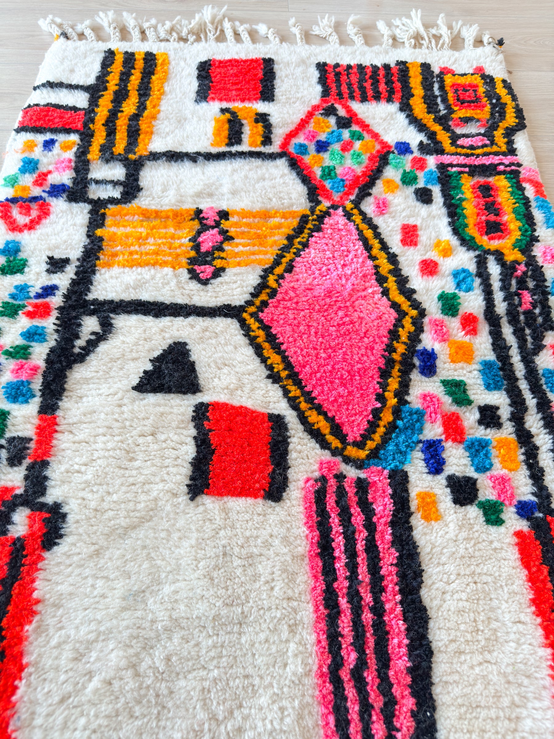 Tapis berbère coloré 88 x 131 cm - n°2642