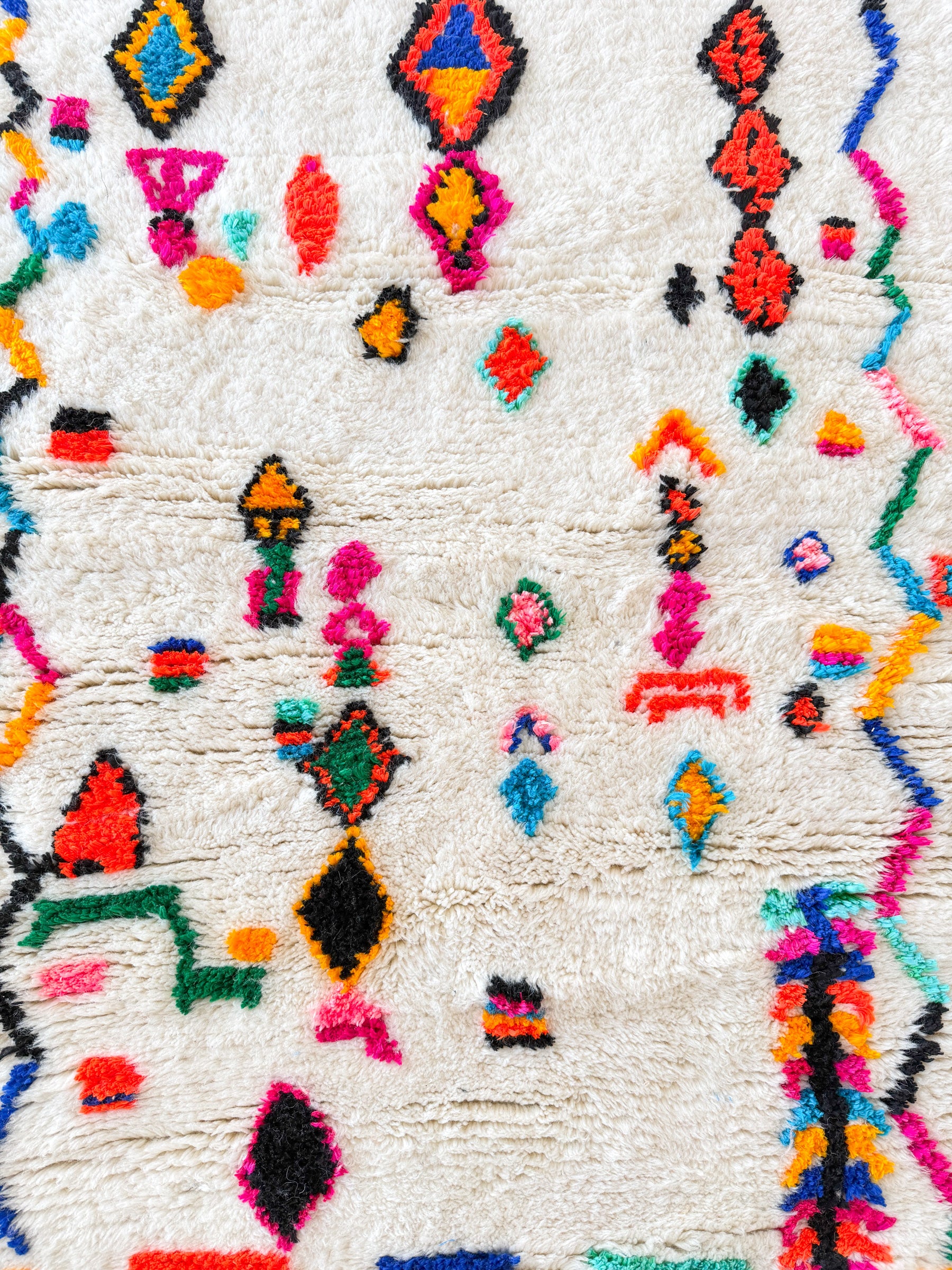 Colorful Berber rug 109 x 169 cm - No. 2408