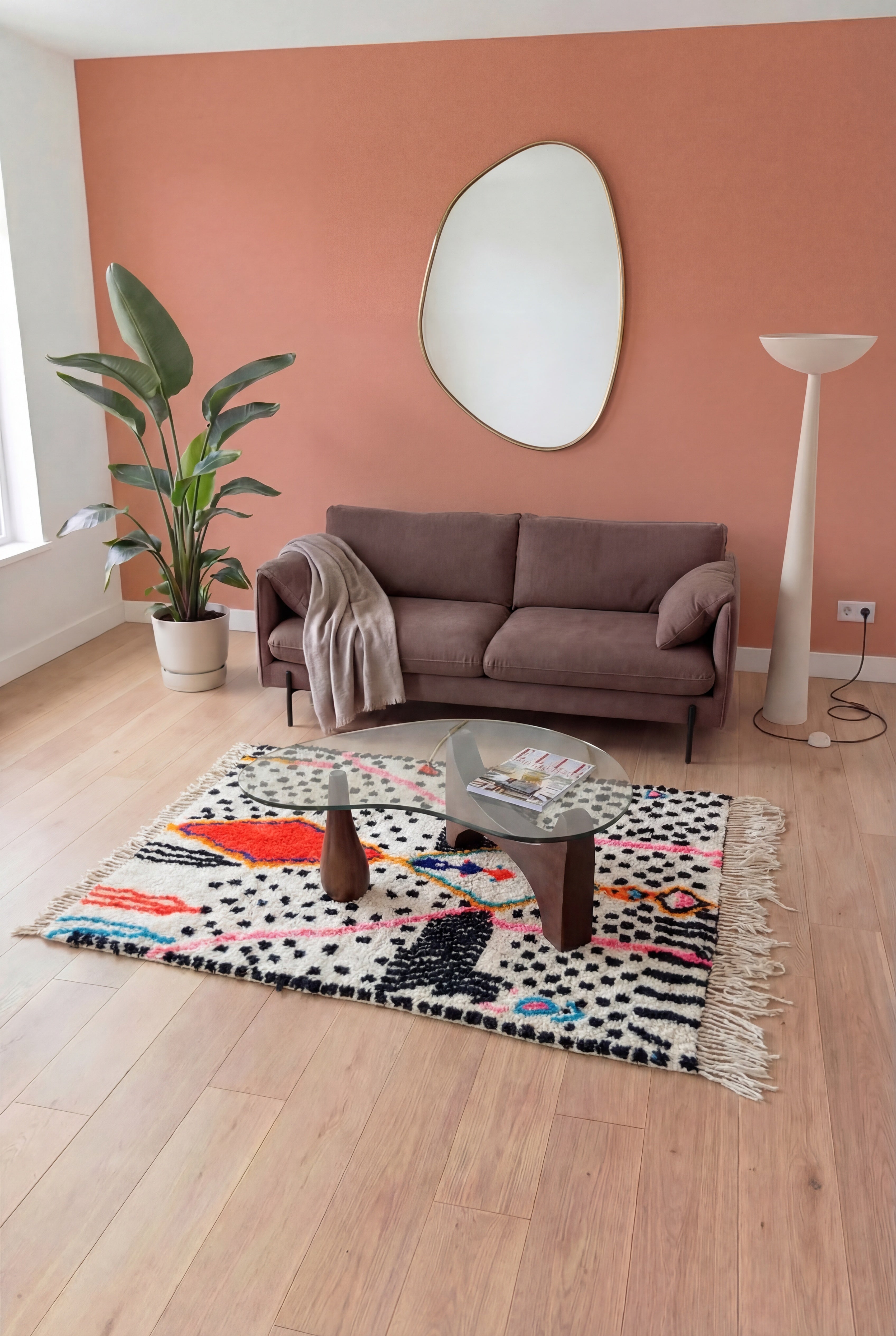Tapis berbère marocain Azilal coloré fait main, laine et coton multicolore, 157x220 cm, n2492 — mis en scène dans un salon contemporain | Tamazi