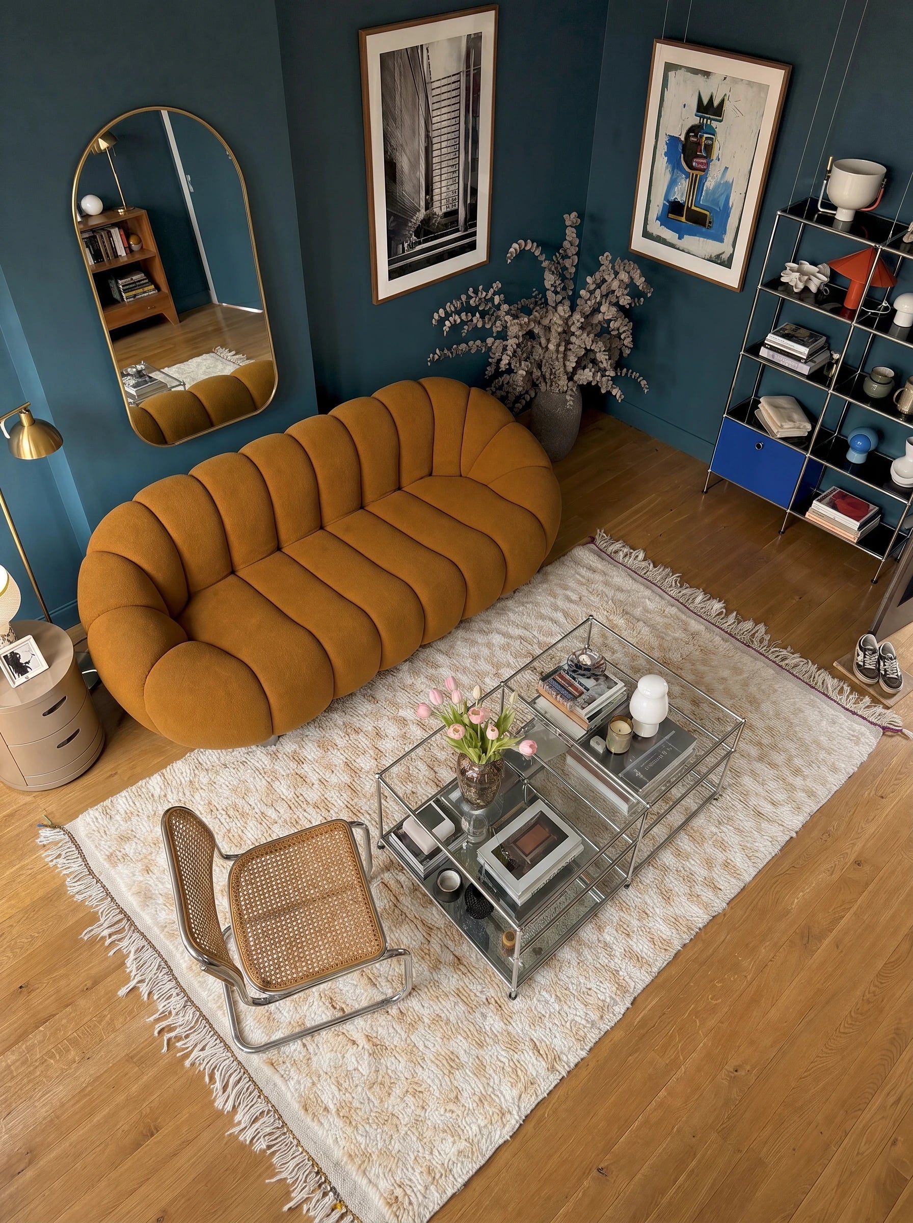 Tapis Beni Ouarain 153 x 288 cm, tapis berbère en situation dans un salon, fait main en laine | Tamazi