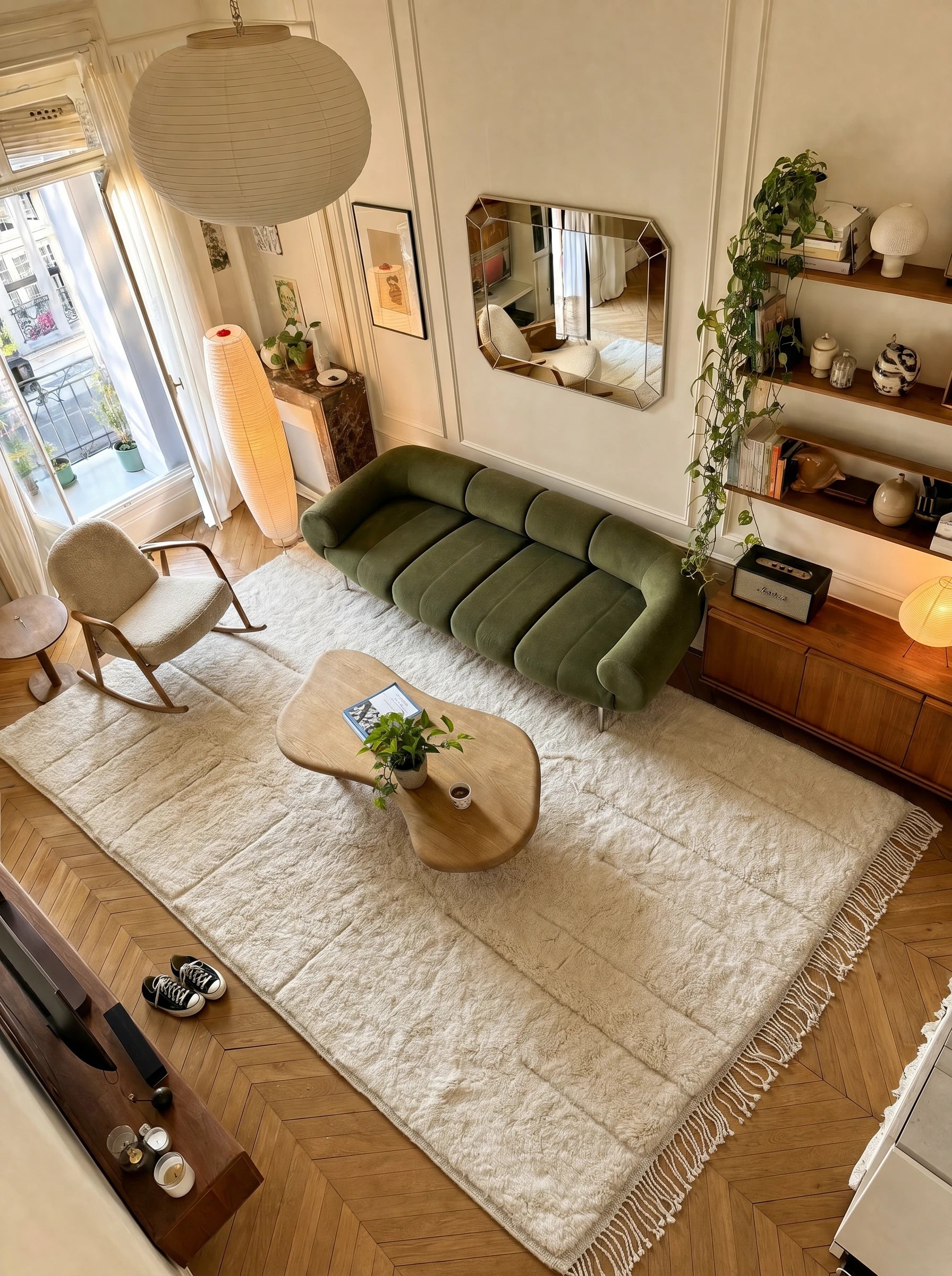 Tapis M'rirt 250 x 384 cm, tapis berbère en situation dans un salon, fait main en laine | Tamazi