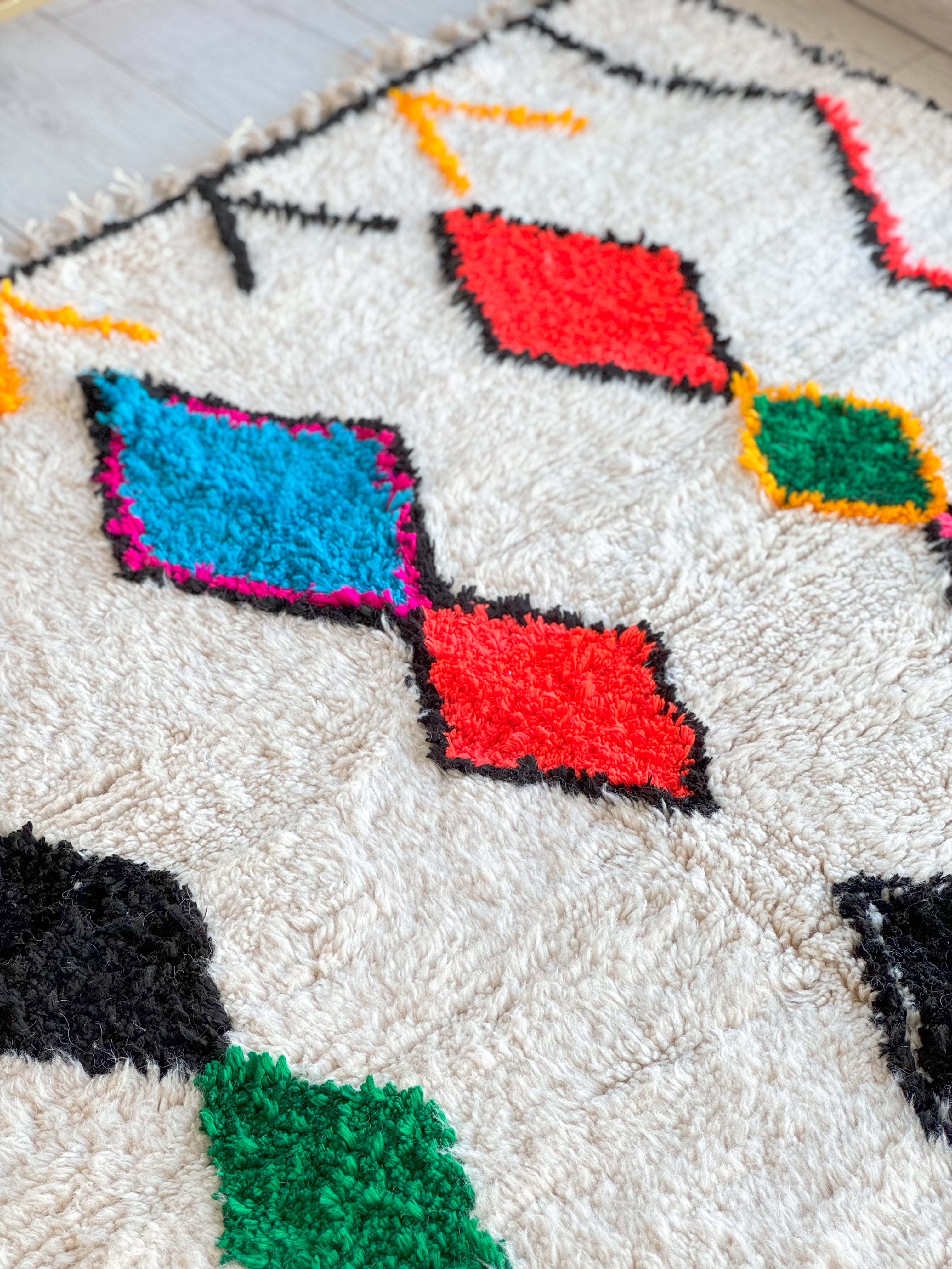 Colorful Berber rug 150 x 260 cm - n°870