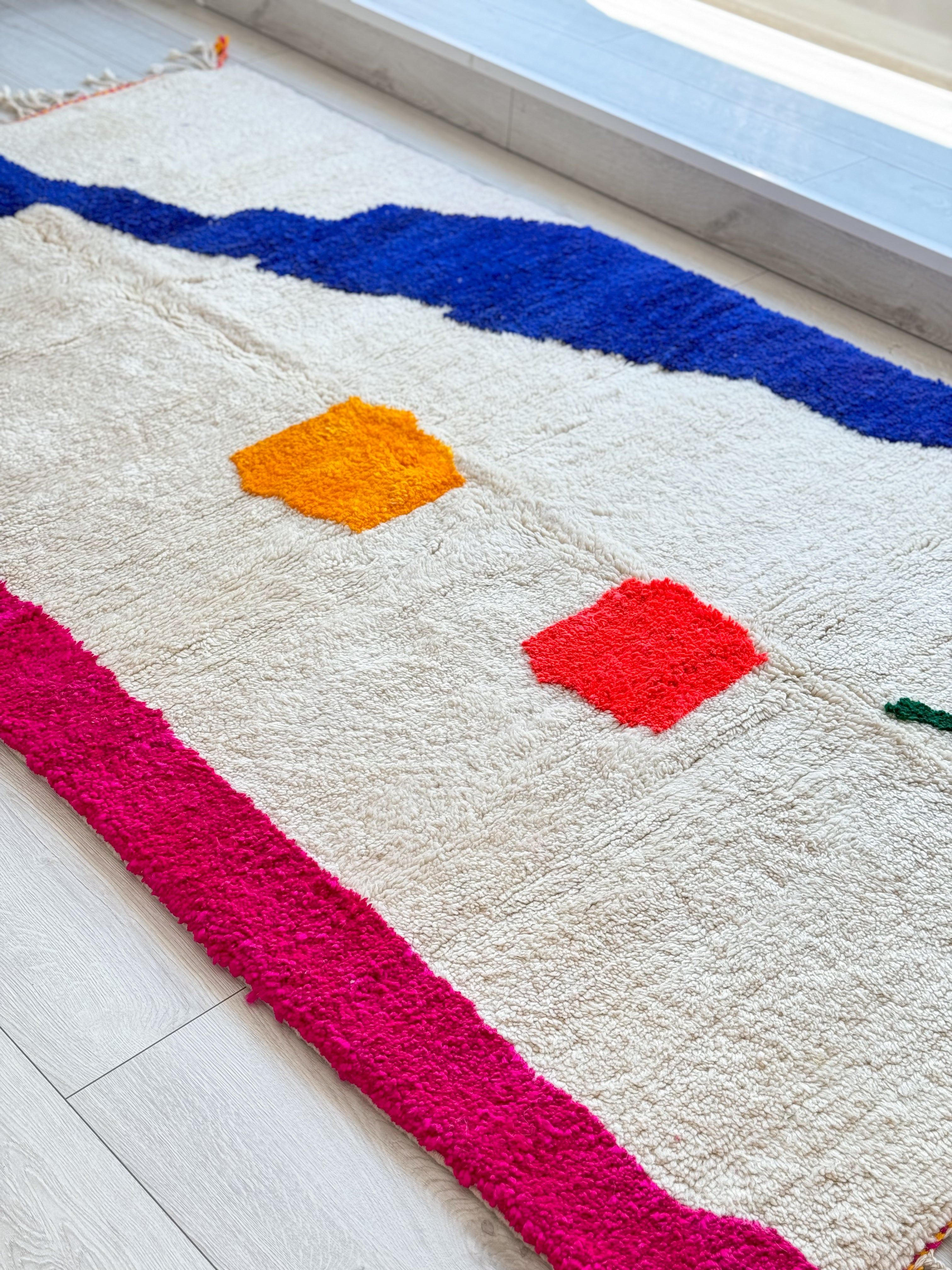 Colorful Berber rug 143 x 270 cm - n°735