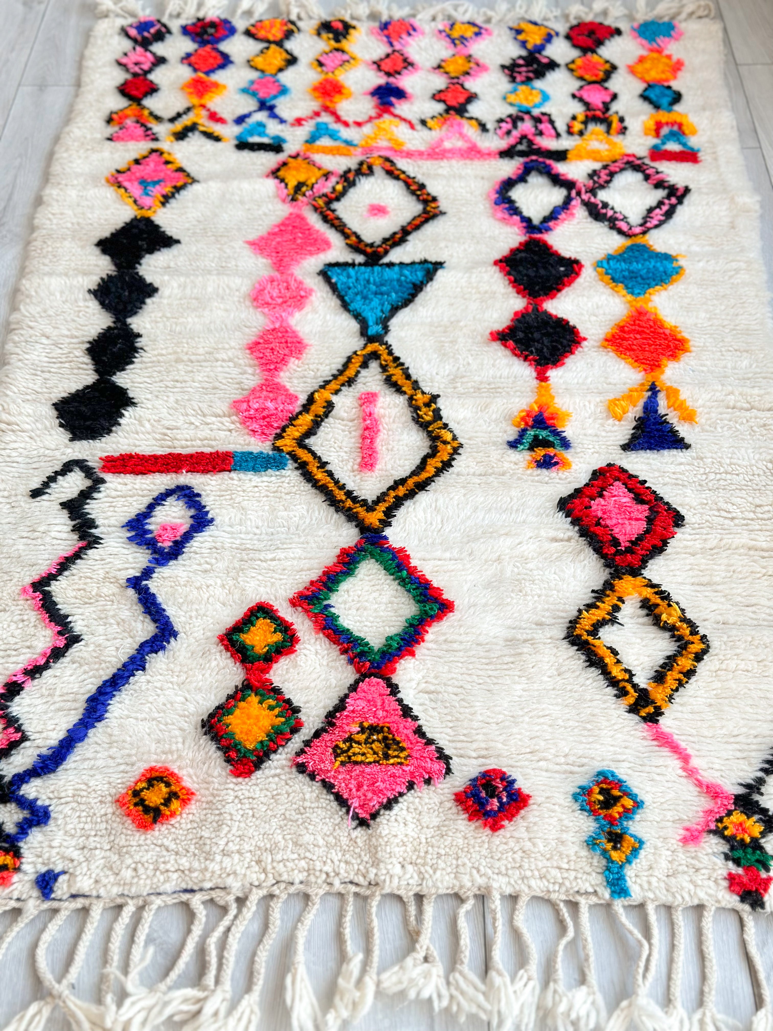 Colorful Berber rug 91 x 165 cm - n°642