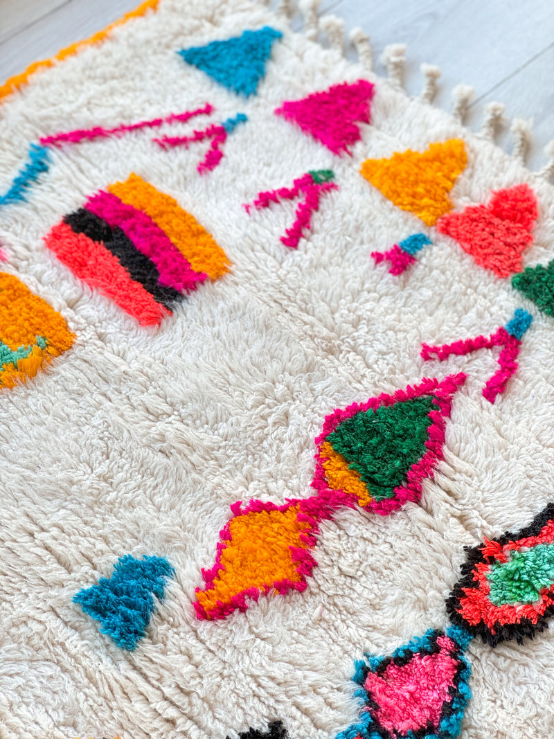 Colorful Berber rug 106 x 160 cm - n°841