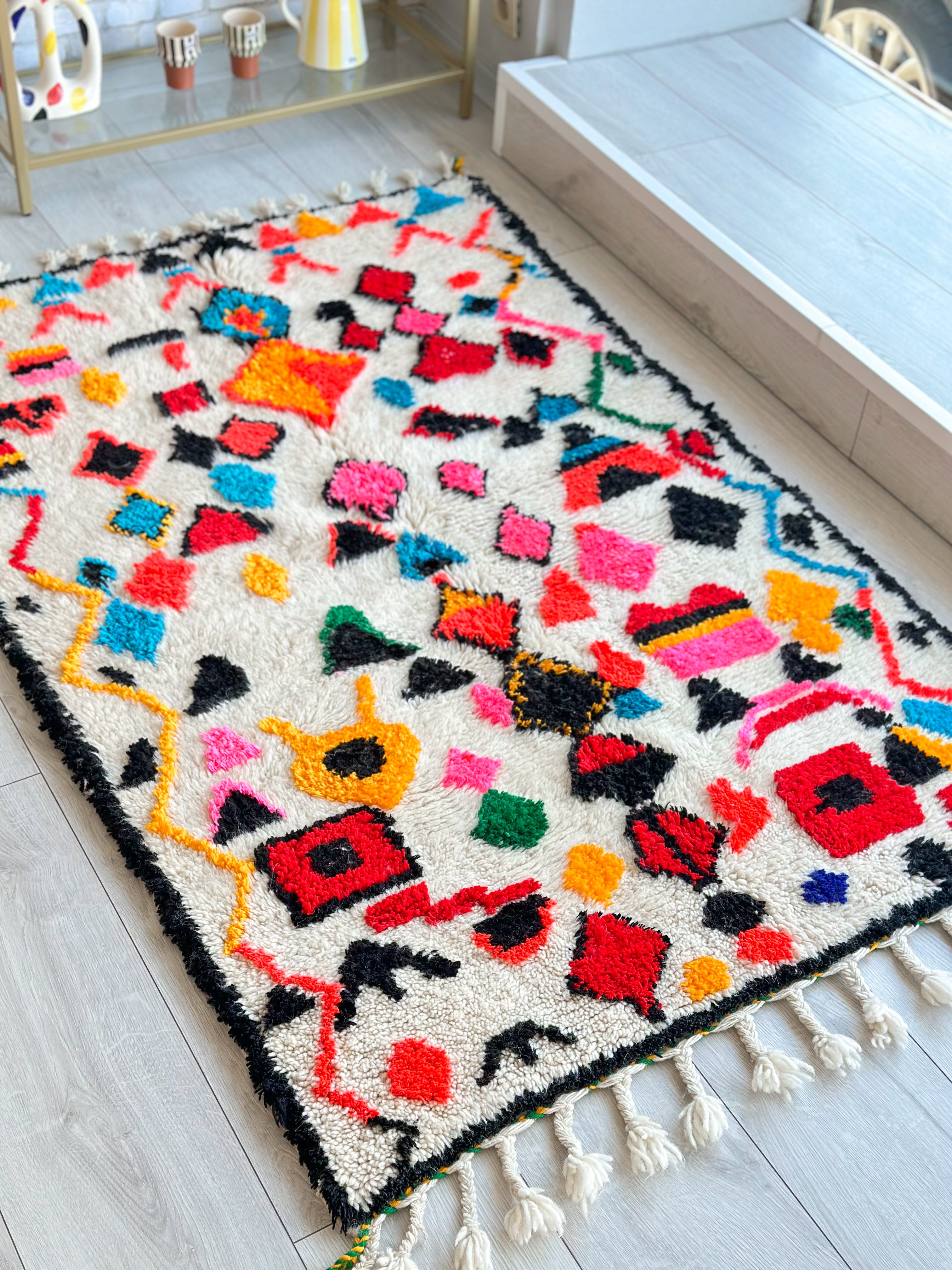 Colorful Berber rug 106 x 172 cm - n°721