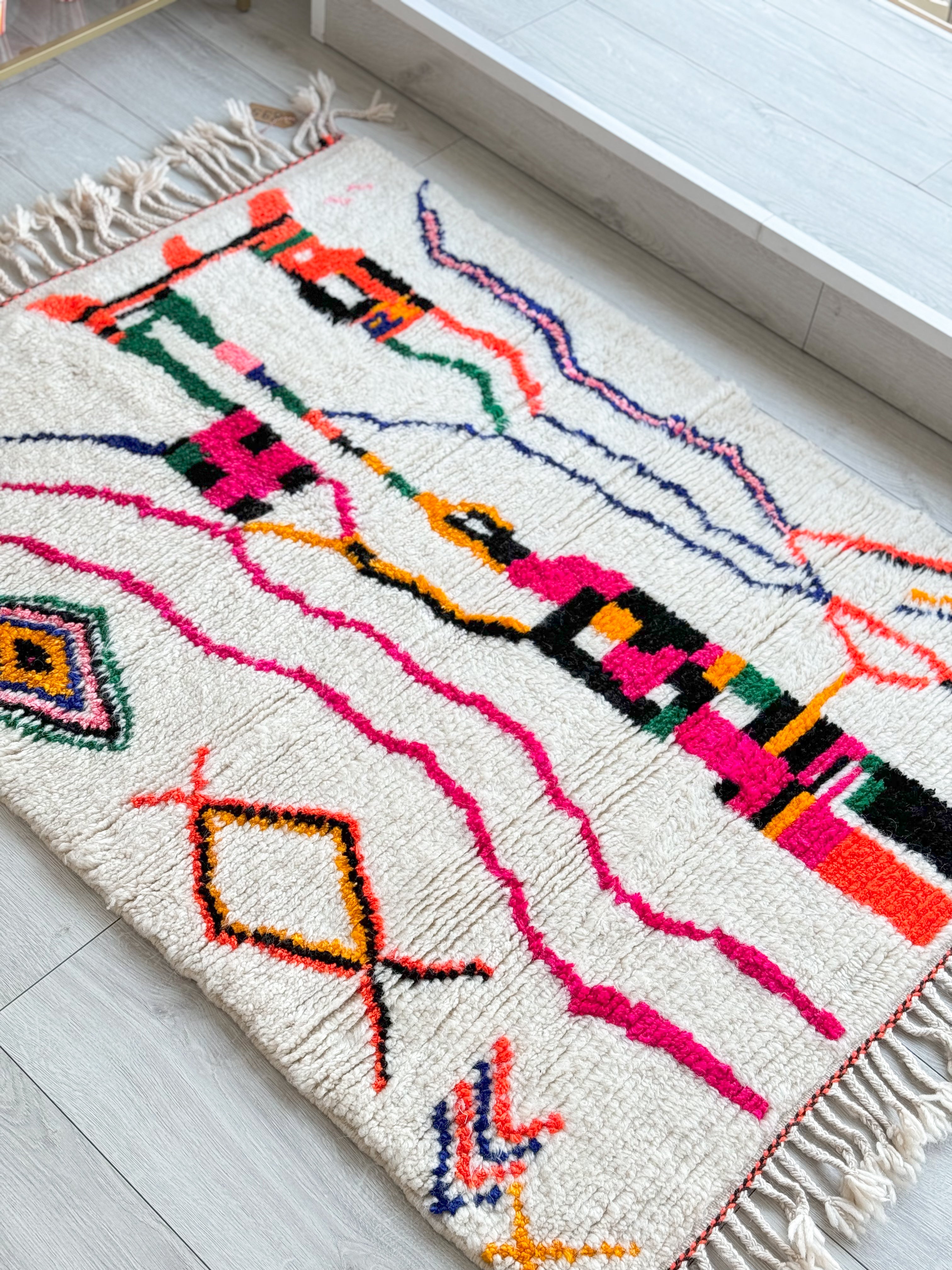 Colorful Berber rug 110 x 162 cm - n°895