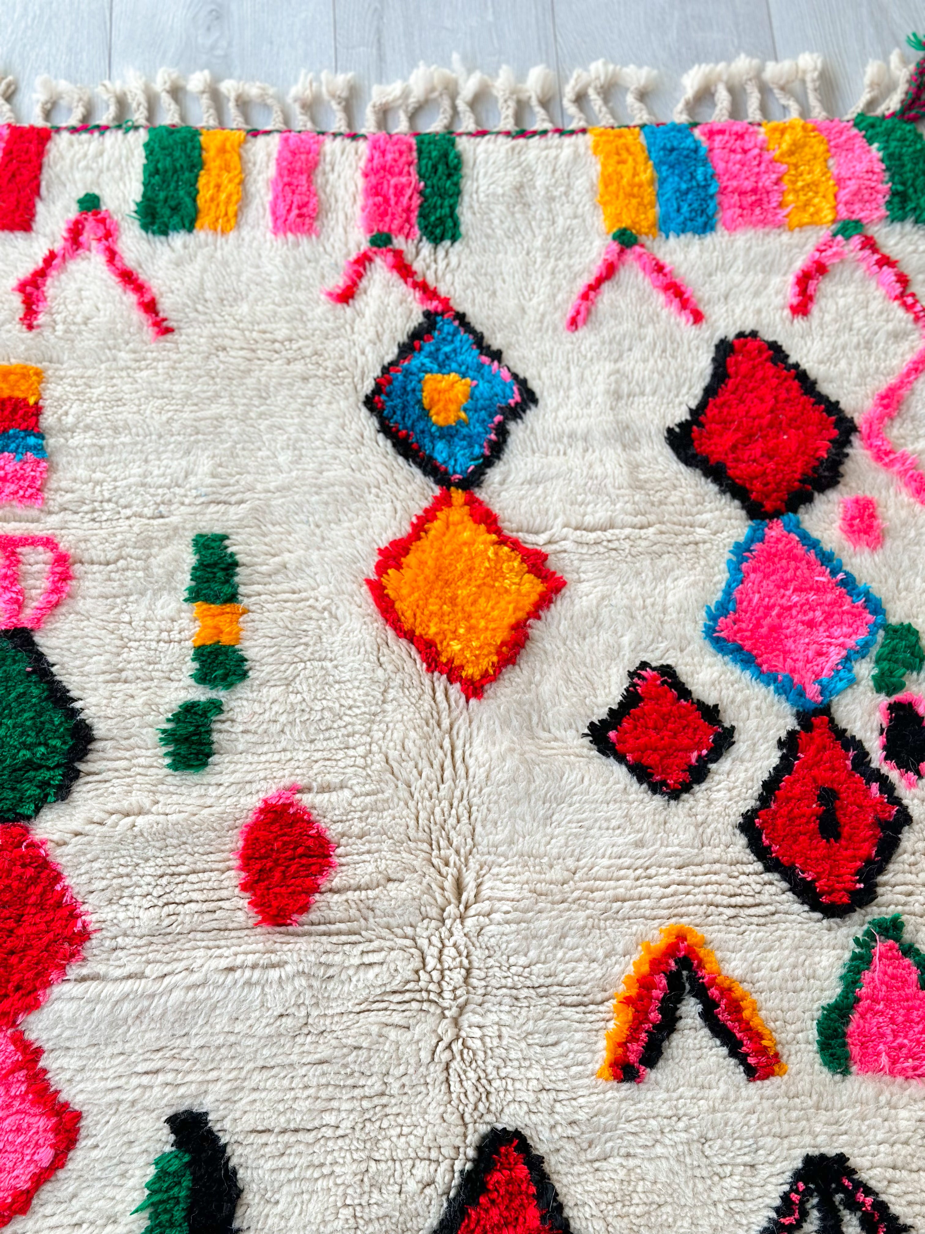 Colorful Berber rug 100 x 165 cm - n°716