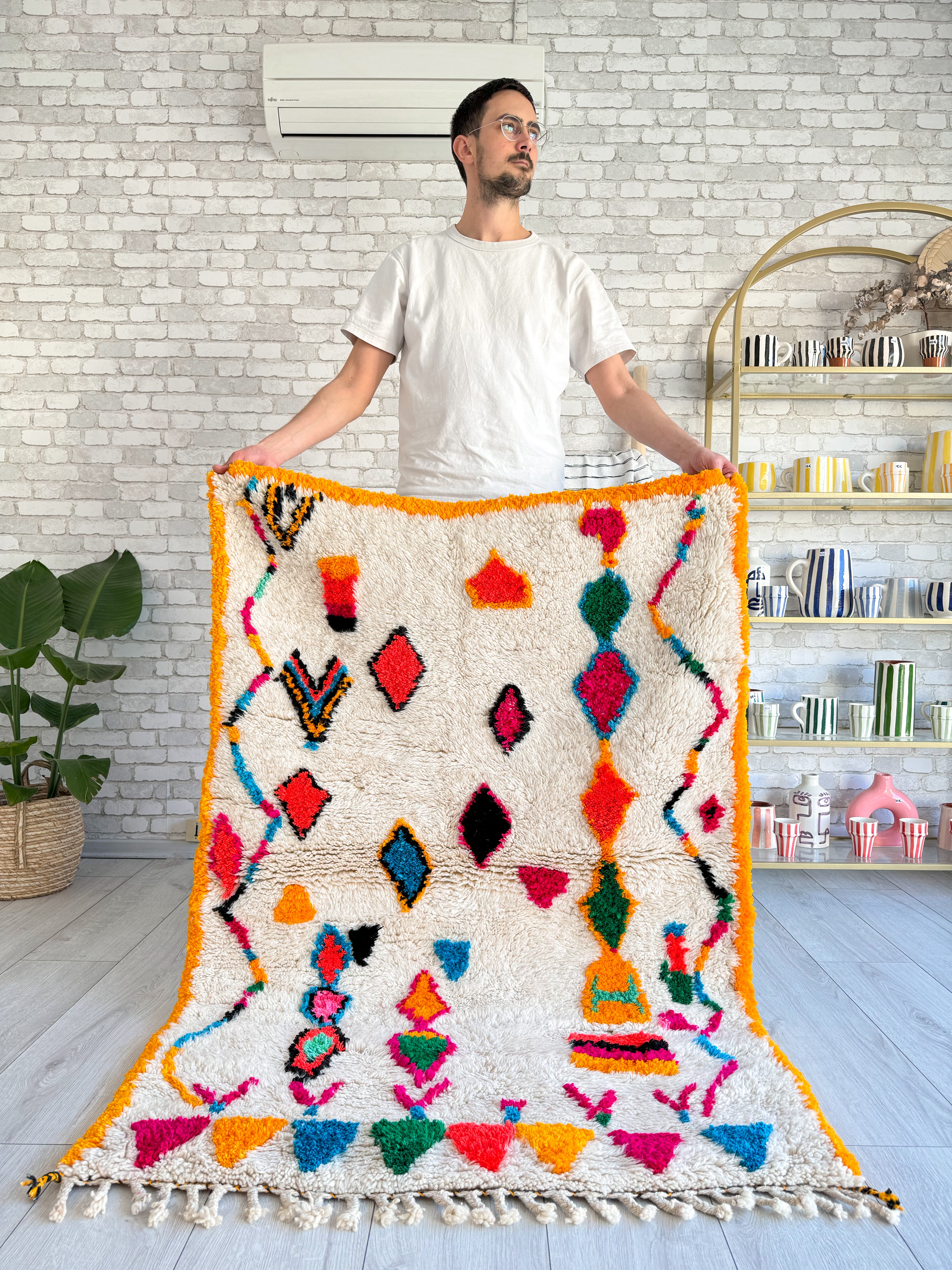 Colorful Berber rug 106 x 160 cm - n°841