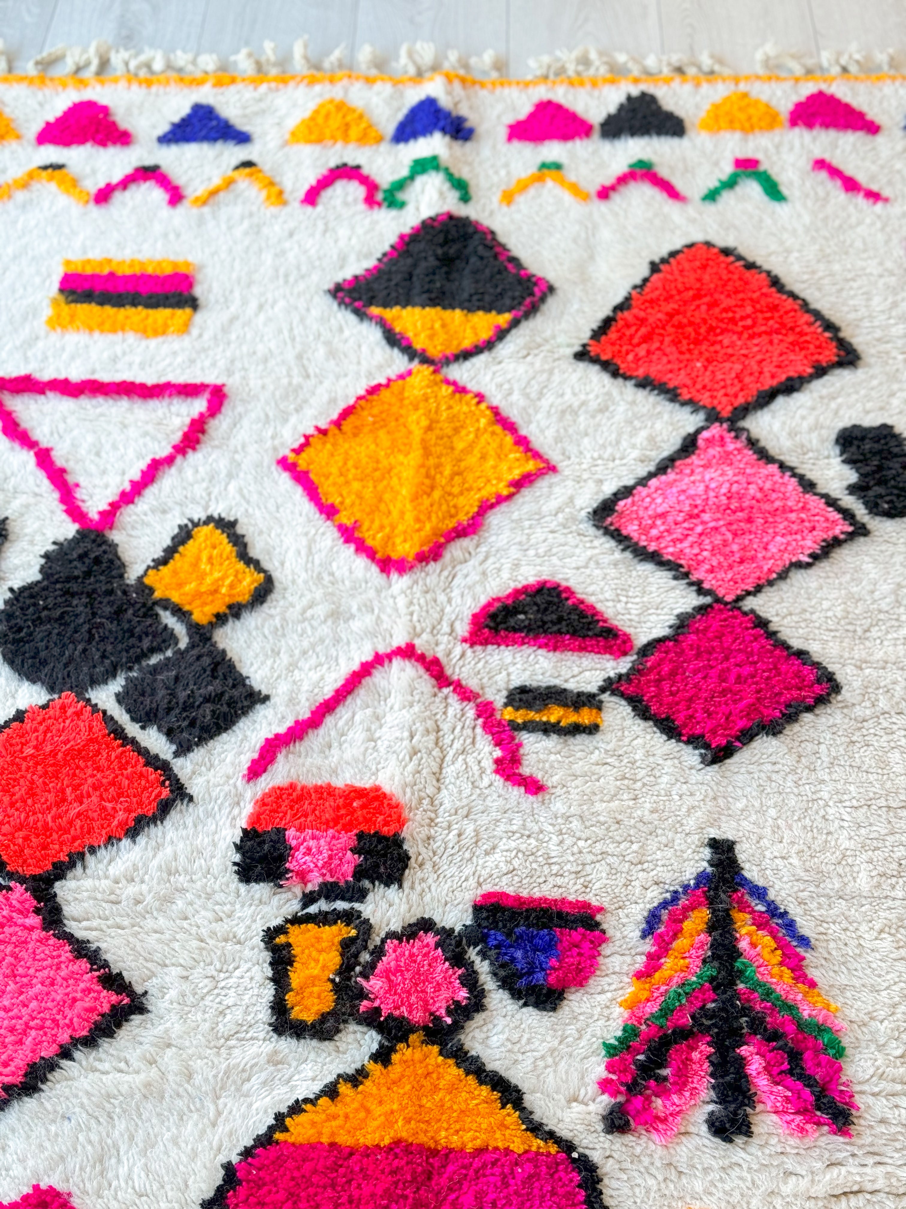 Colorful Berber rug 146 x 256 cm - n°881