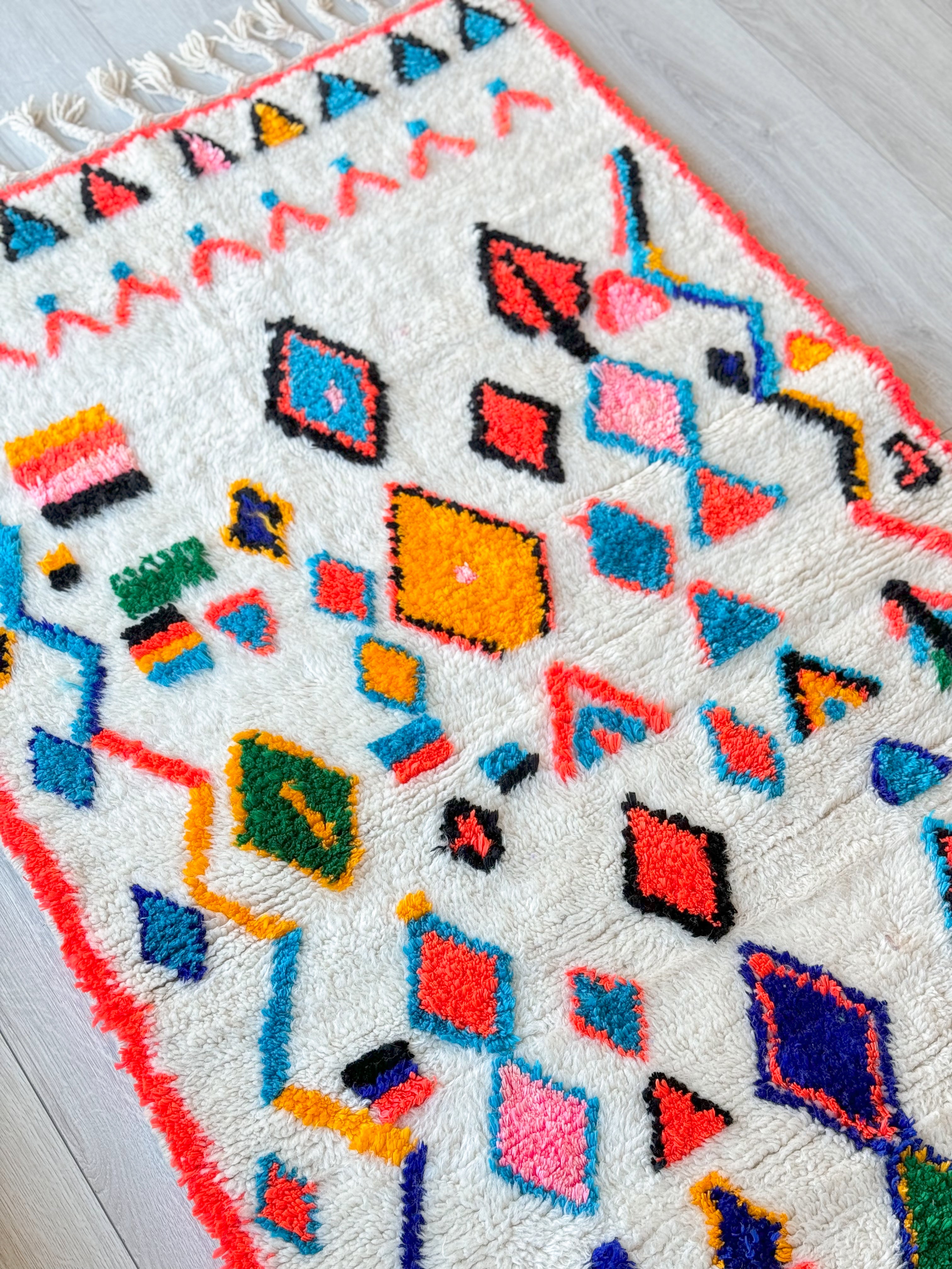 Colorful Berber rug 100 x 198 cm - n°847