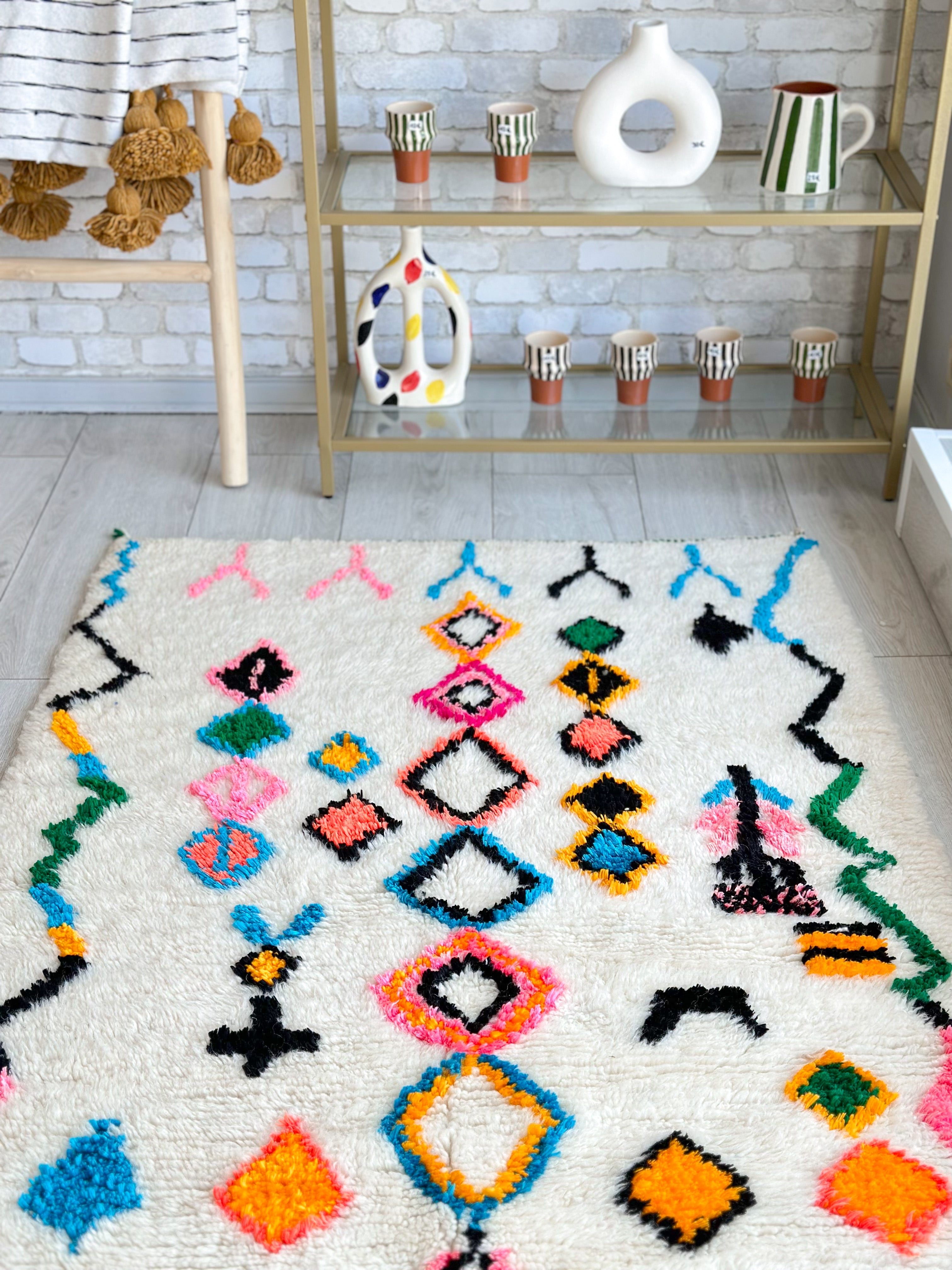 Colorful Berber rug 100 x 168 cm - n°660