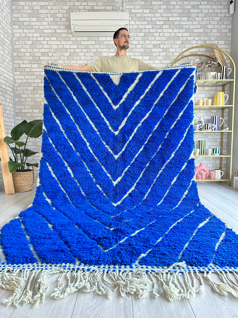 Colorful Beni Ouarain rug - Majorelle Blue