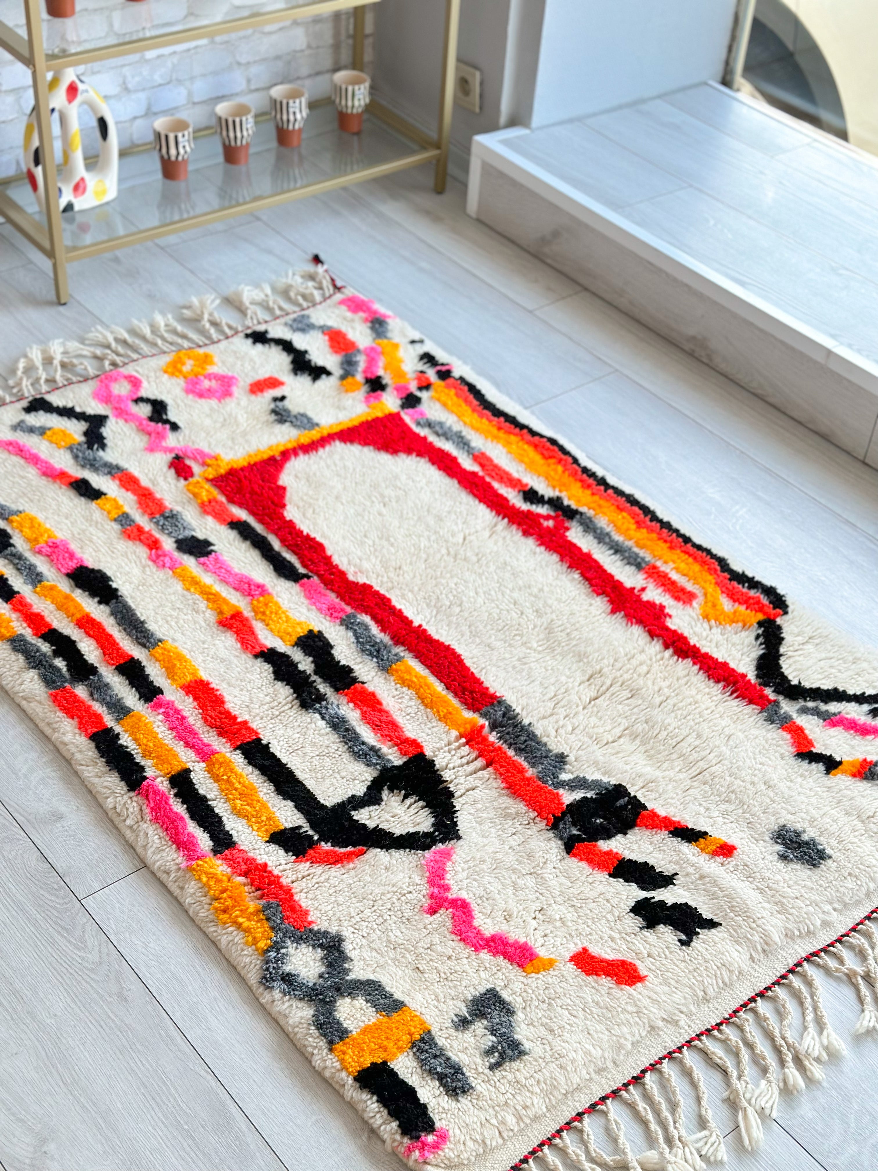 Colorful Moroccan Rug 97 x 160 cm / 3.2 x 5.2 ft - n°665