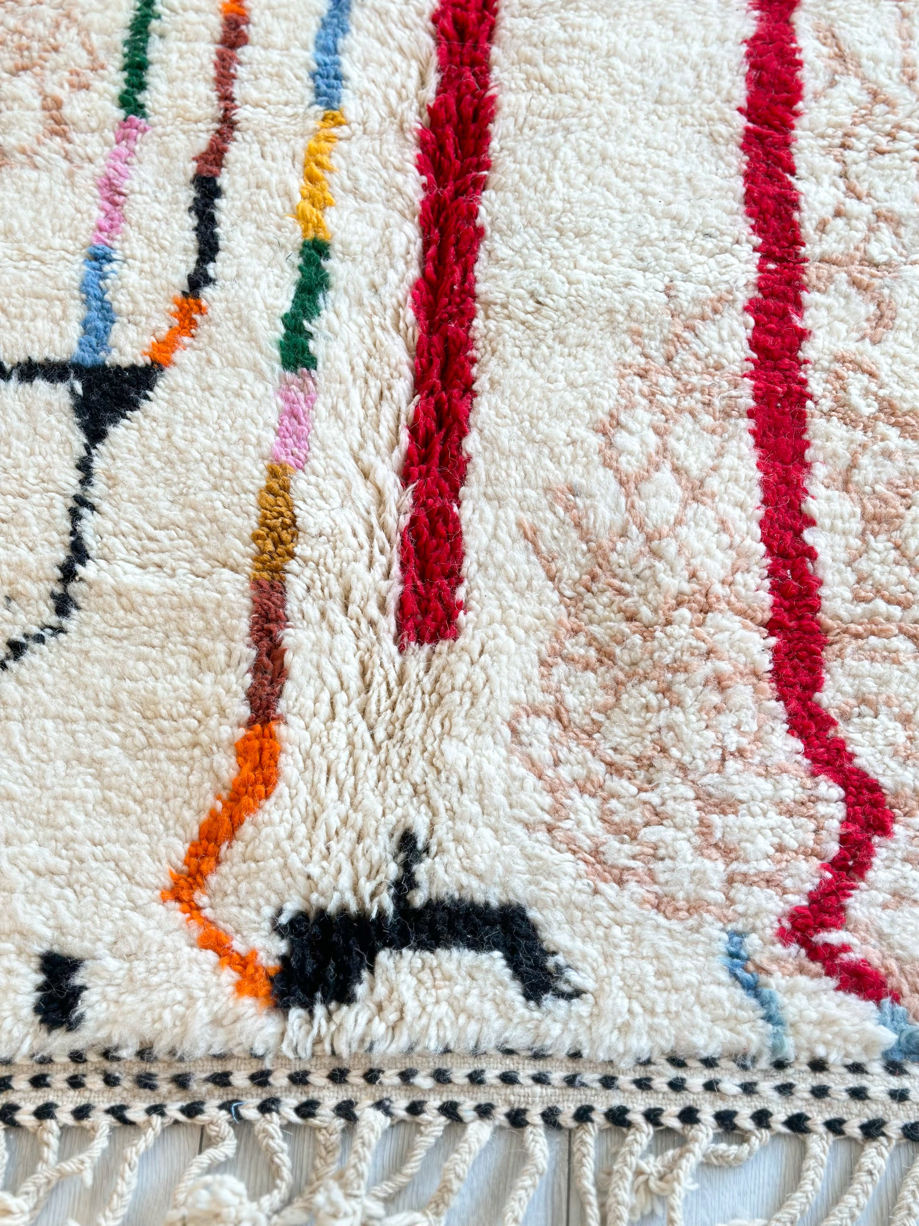 Colorful Beni Ouarain rug - 201 x 325 cm - n°680