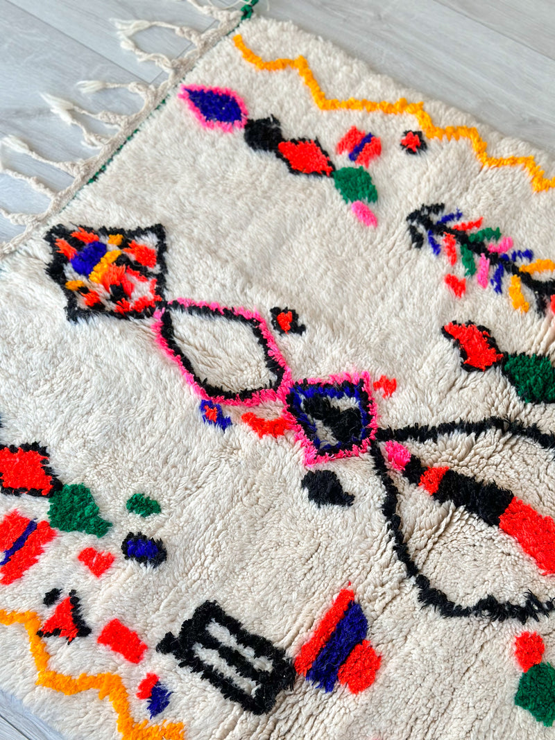 Colorful Berber rug 107 x 160 cm - n°718
