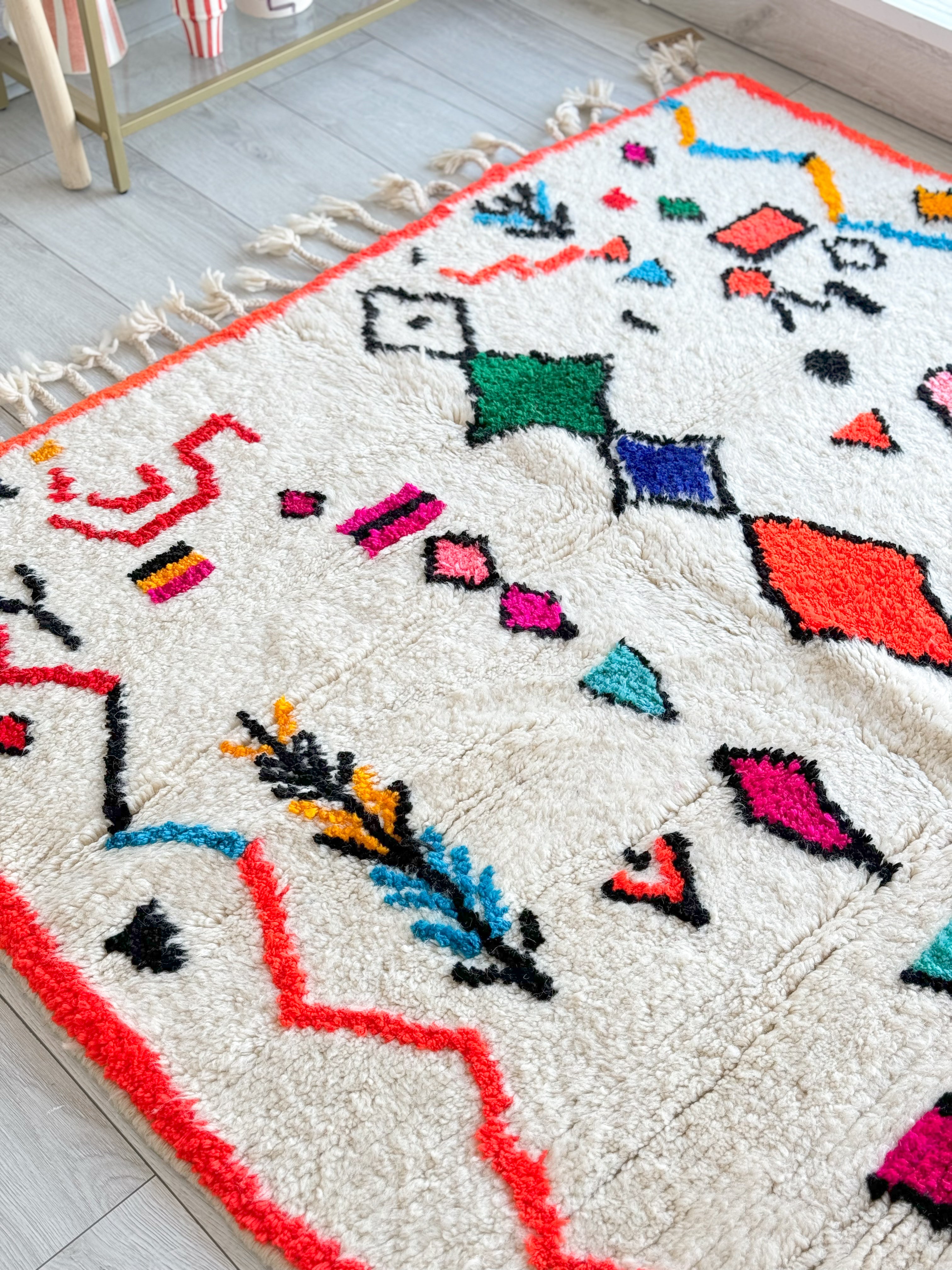 Colorful Berber rug 148 x 260 cm / 4.9 x 8.5 ft - n°1032