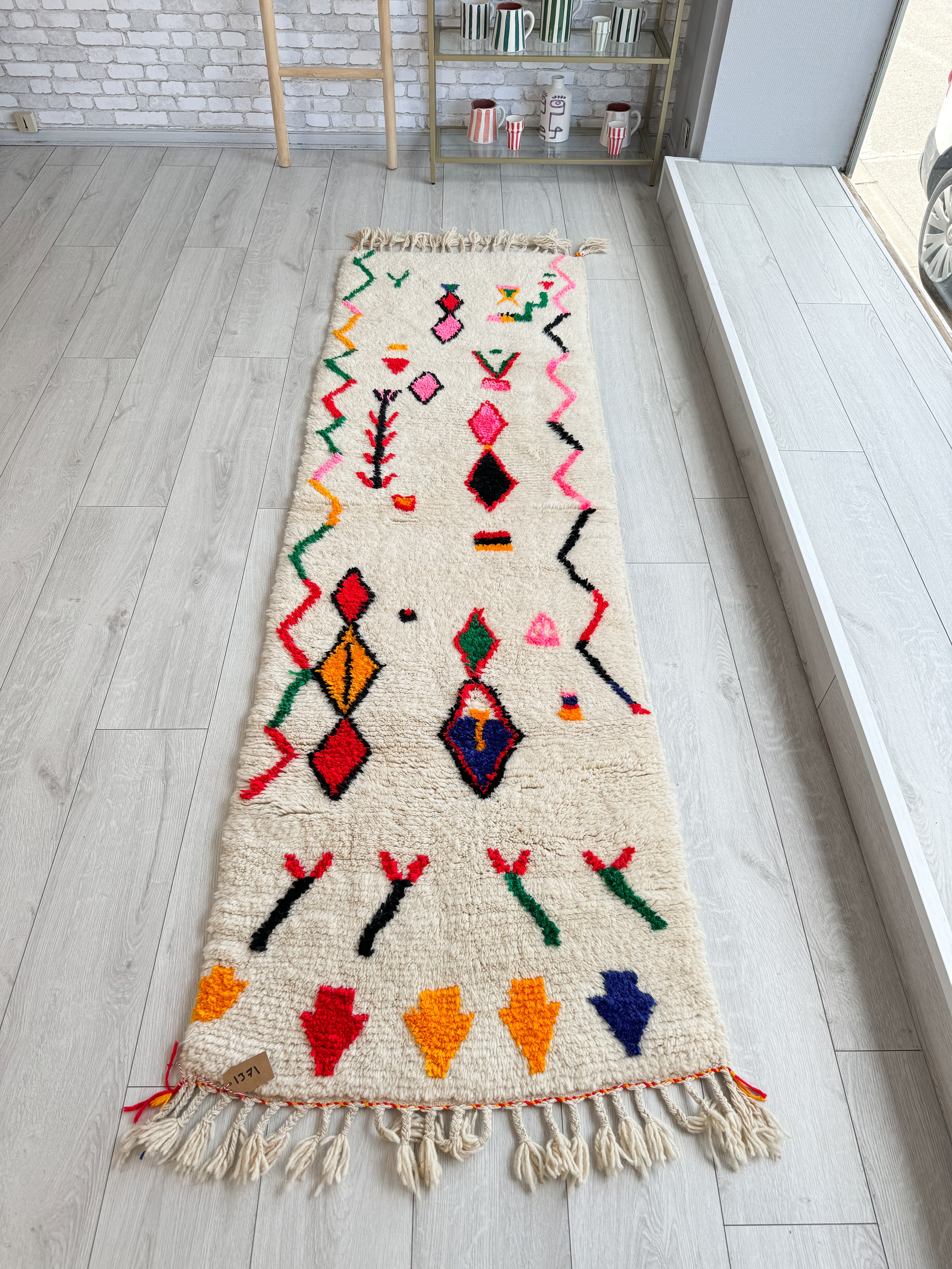 Colorful Moroccan Runner Rug 77 x 265 cm / 2.5 x 8.7 ft - n°1371