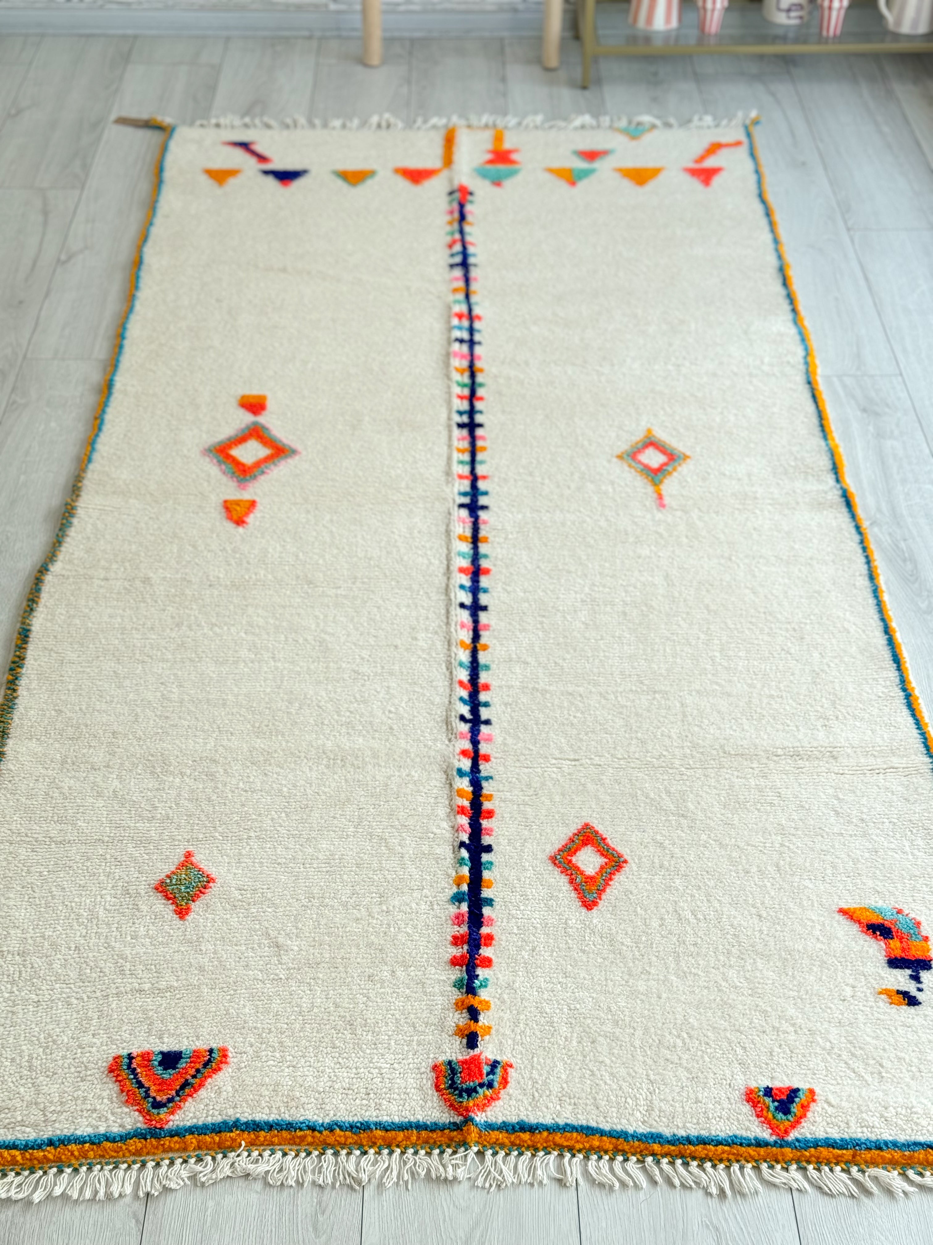 Colorful Moroccan Rug 123 x 255 cm / 4.0 x 8.4 ft - n°1145