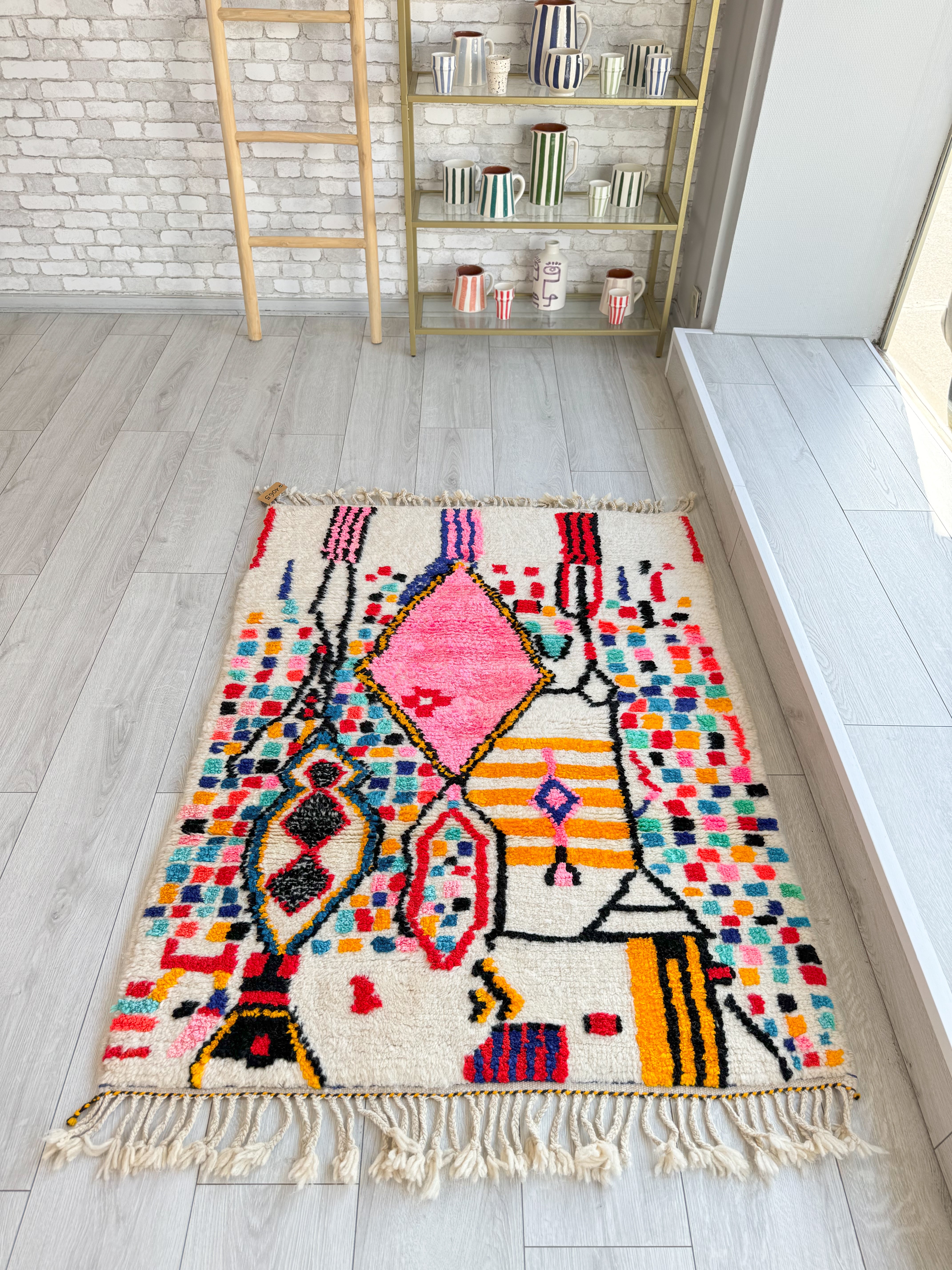 Colorful Berber Rug 109 x 150 cm / 3.6 x 4.9 ft - n°1065