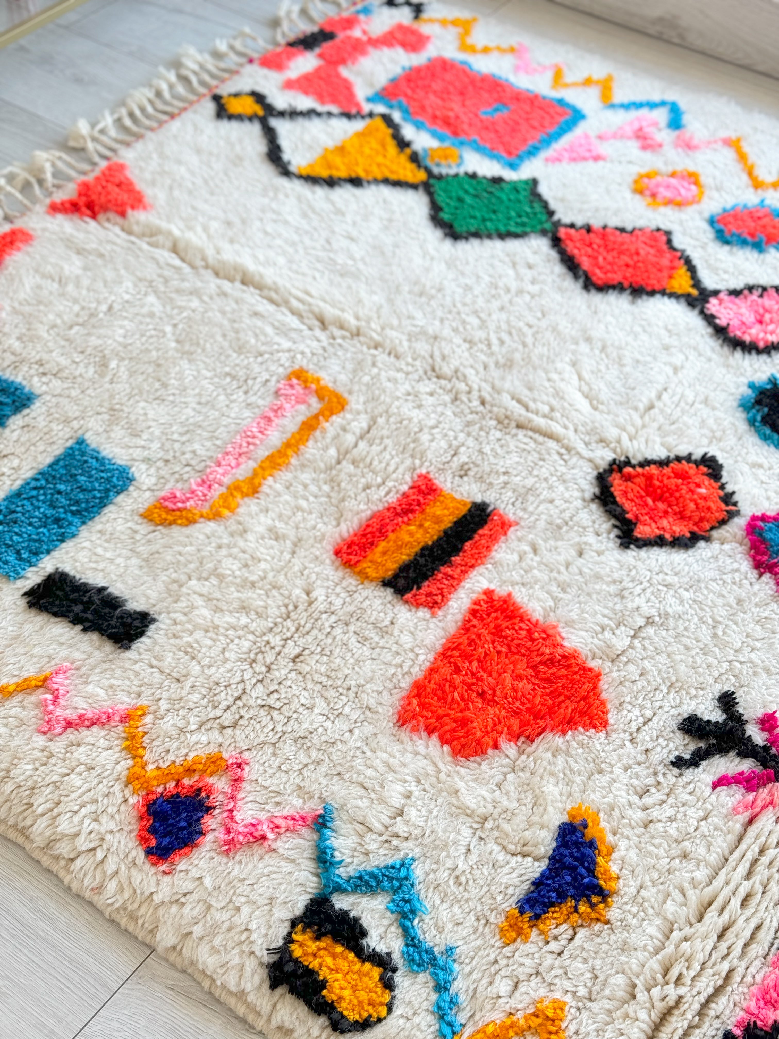 Colorful Berber rug 152 x 254 cm - n°970