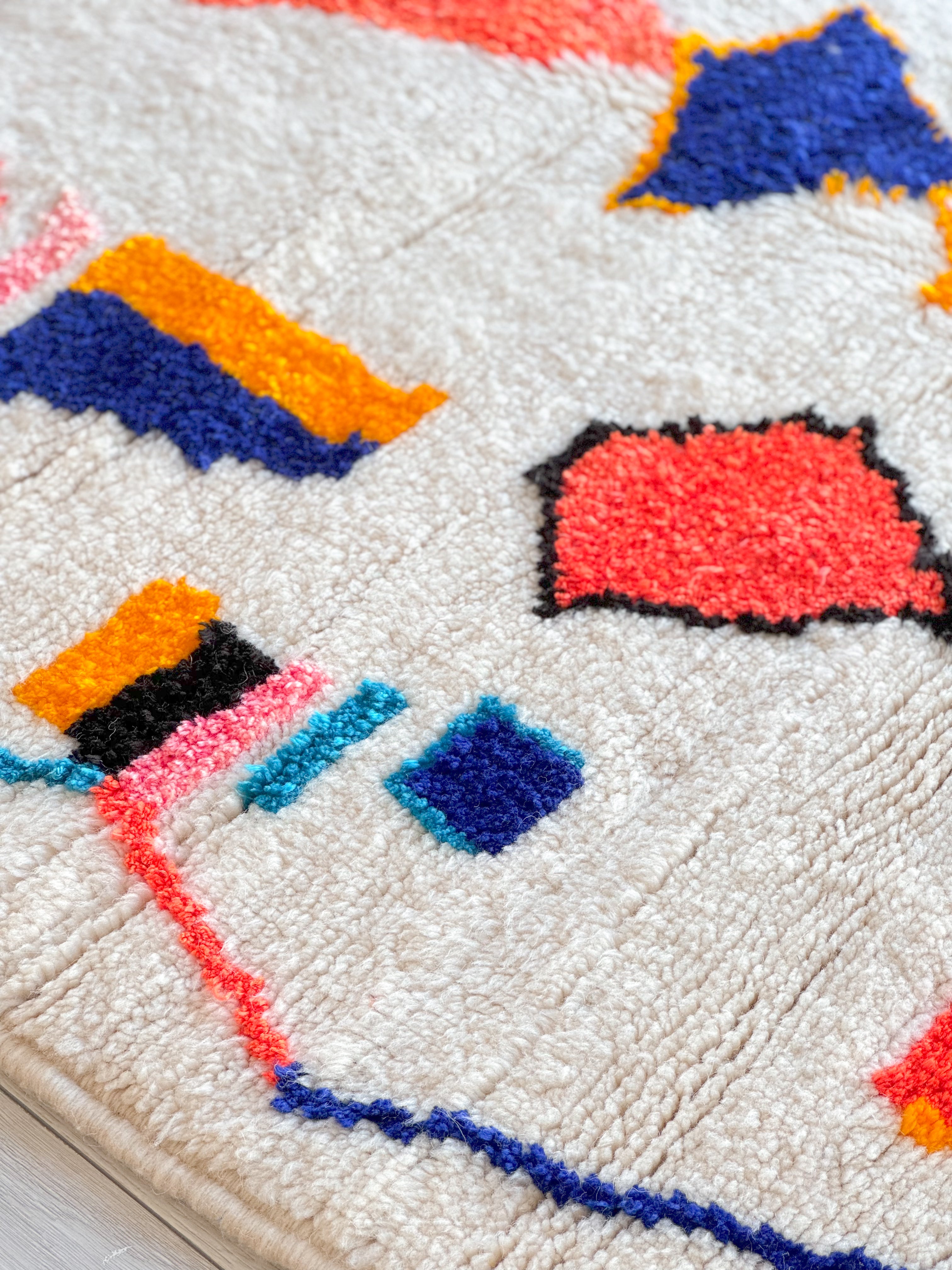 Colorful Berber rug 146 x 282 cm - n°833