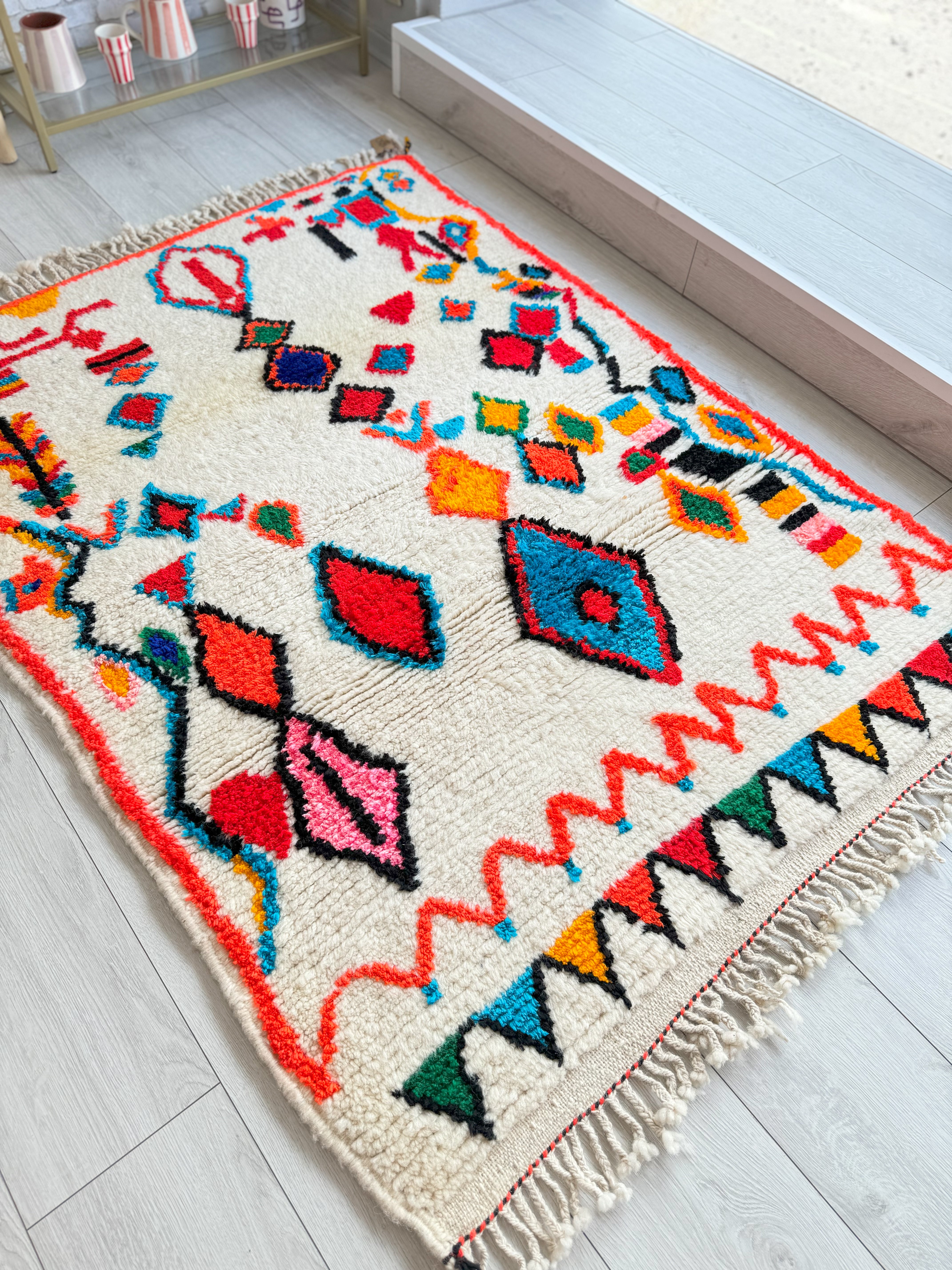 Colorful Moroccan Rug 121 x 175 cm / 4.0 x 5.7 ft - n°1050