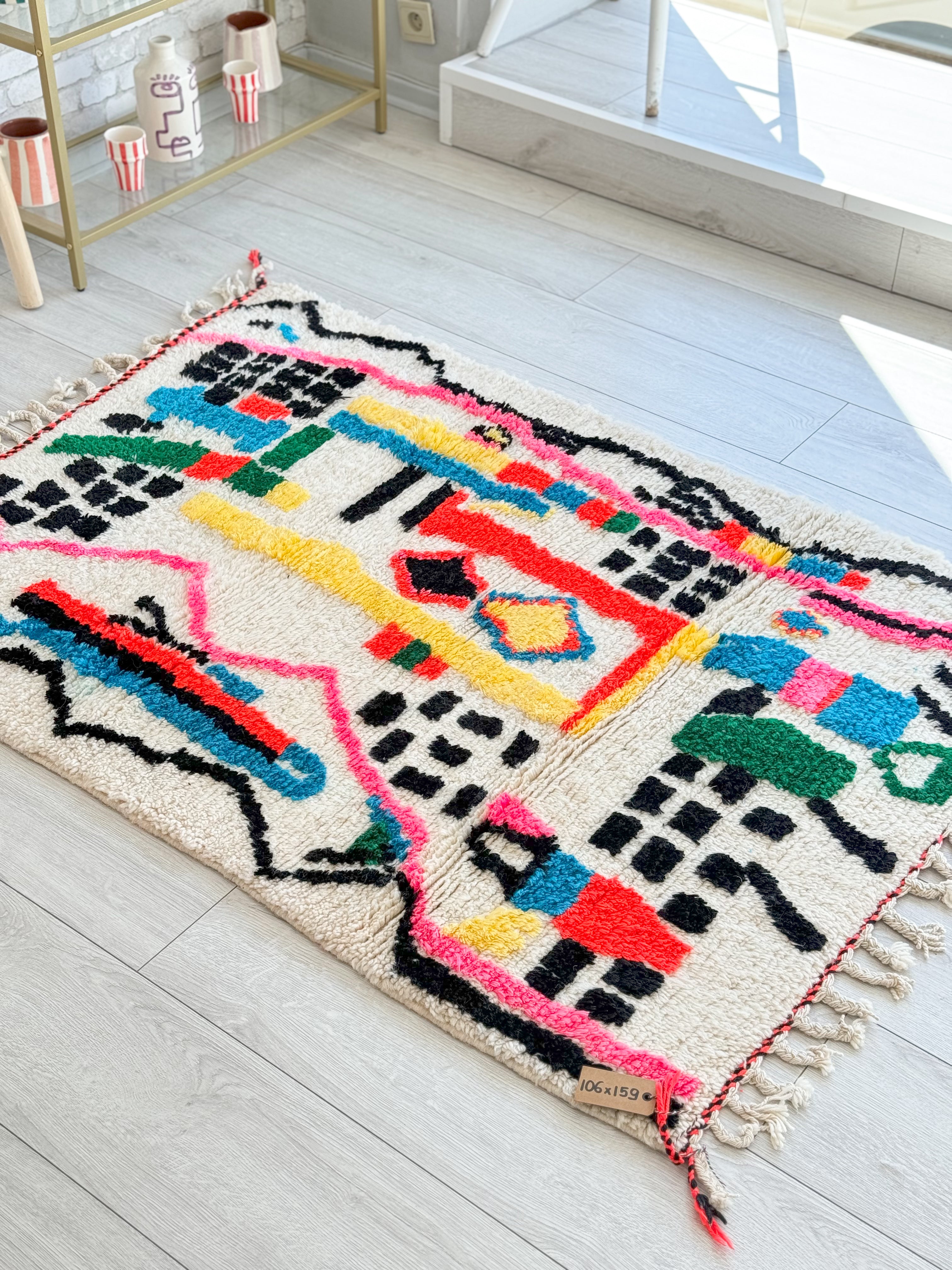 Colorful Berber rug 106 x 159 cm - n°1041